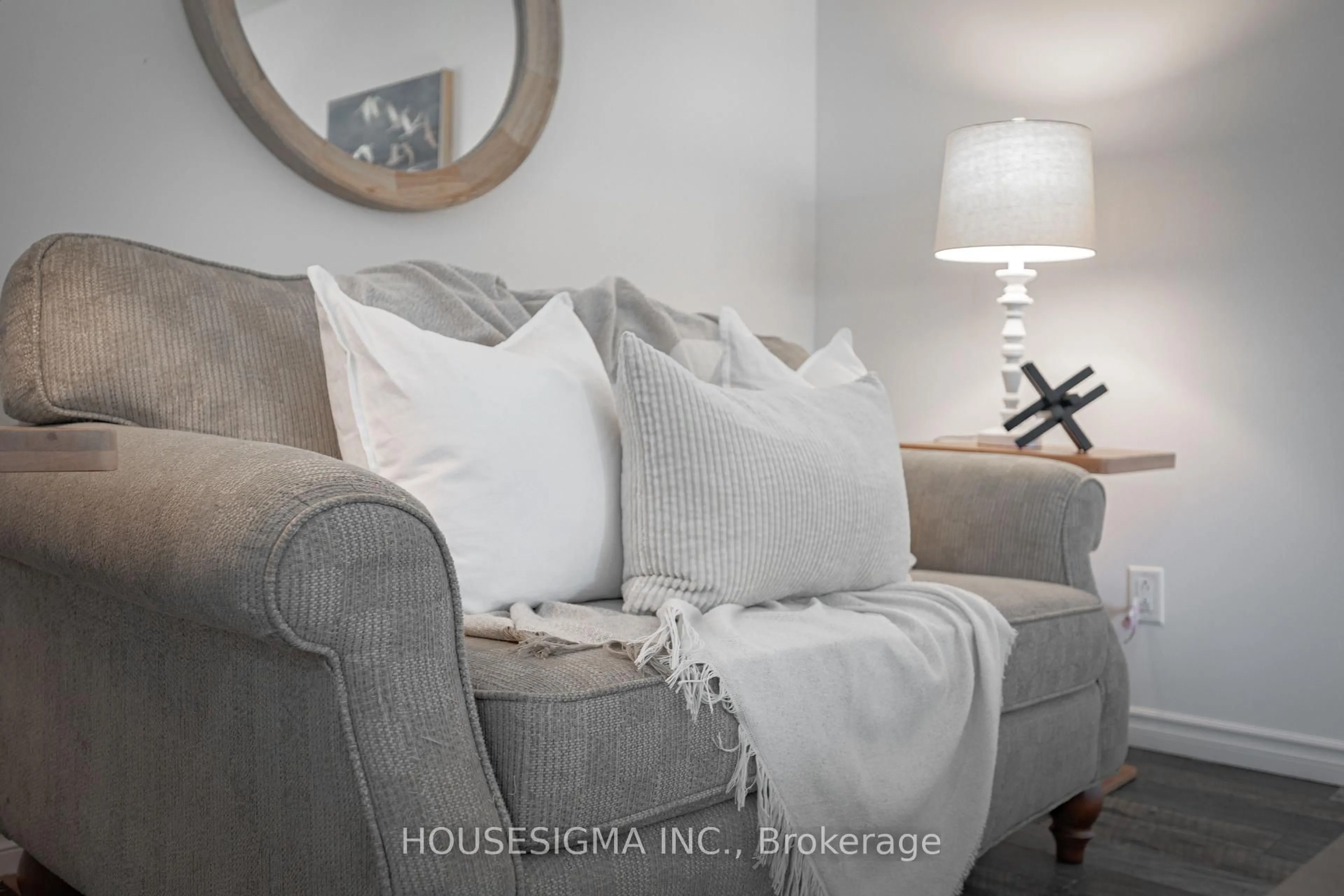 Living room with furniture, unknown for 66 Waverly St, Oshawa Ontario L1J 5T7