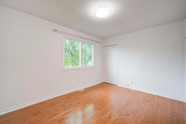 Additional property image - 27 Dalbret Cres