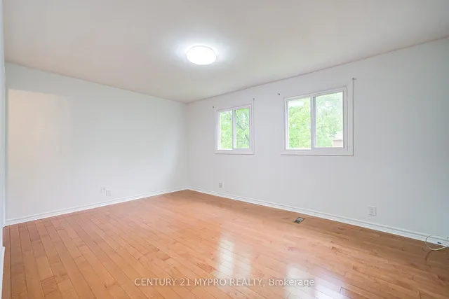 Additional property image - 27 Dalbret Cres