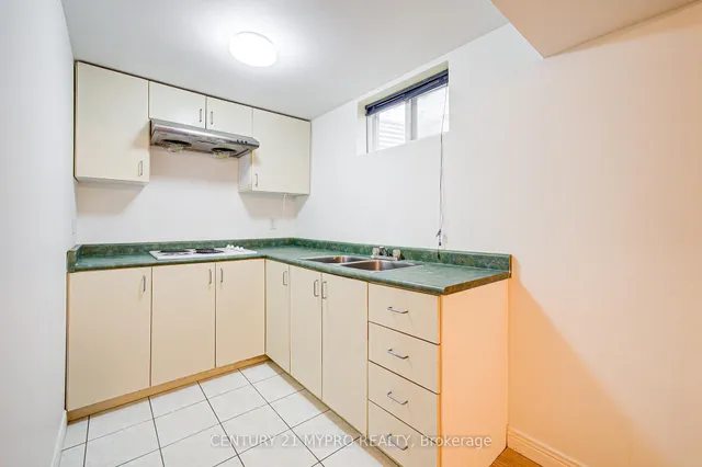 Additional property image - 27 Dalbret Cres