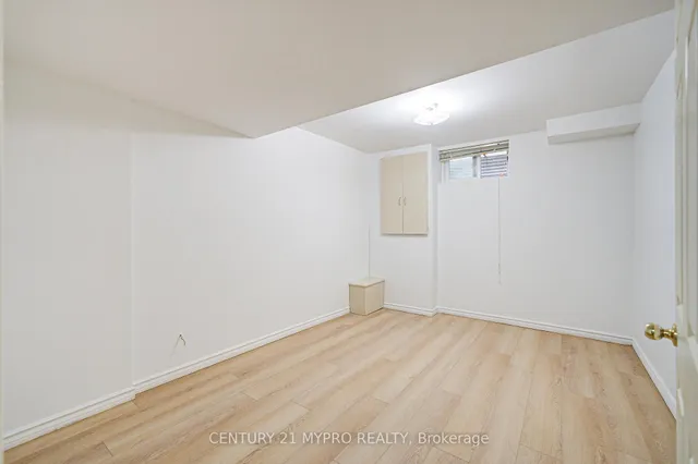 Additional property image - 27 Dalbret Cres