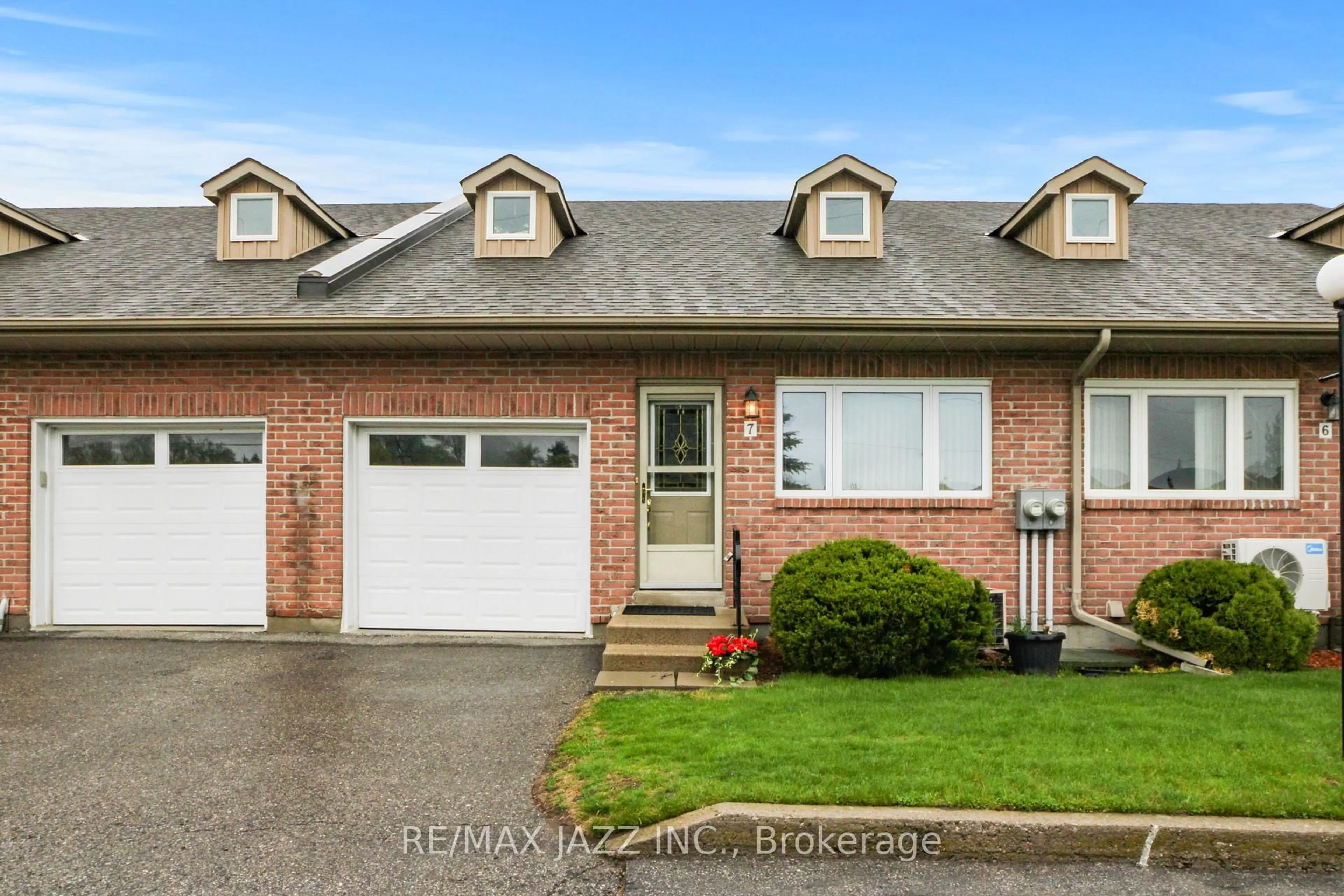Home with vinyl exterior material, street for 234 Water St #7, Scugog Ontario L9L 1C4