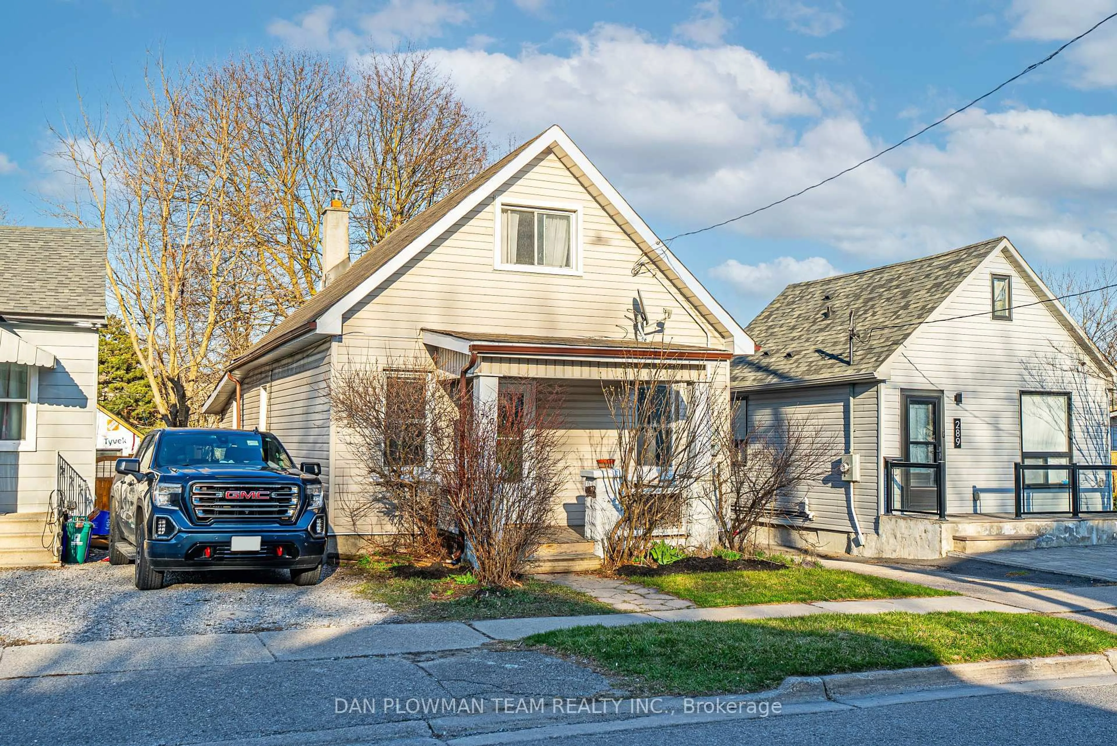 Unknown for 287 Nassau St, Oshawa Ontario L1J 4A9