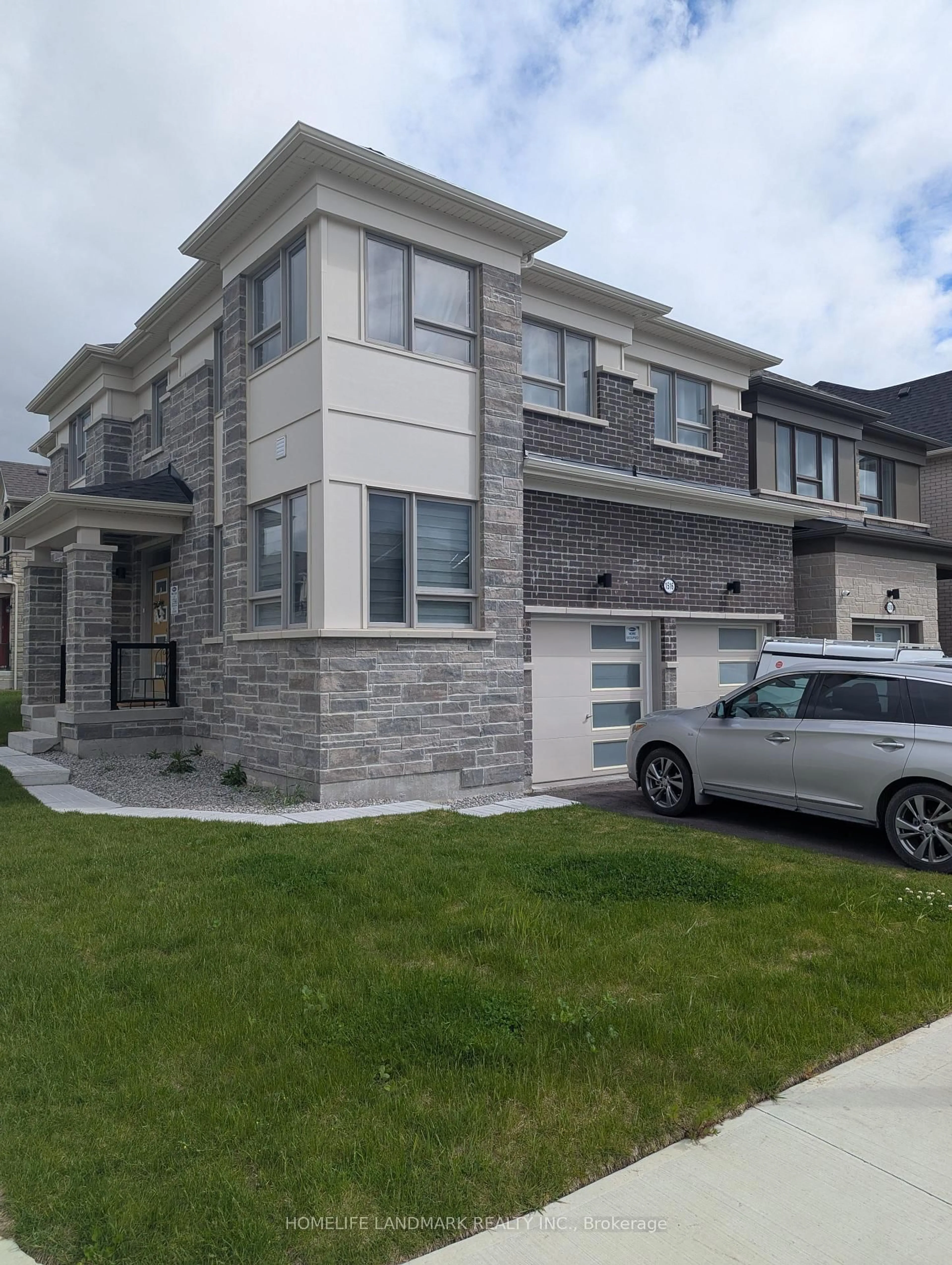 Home with brick exterior material, building for 1516 Honey Locust Pl, Pickering Ontario L0H 1J0