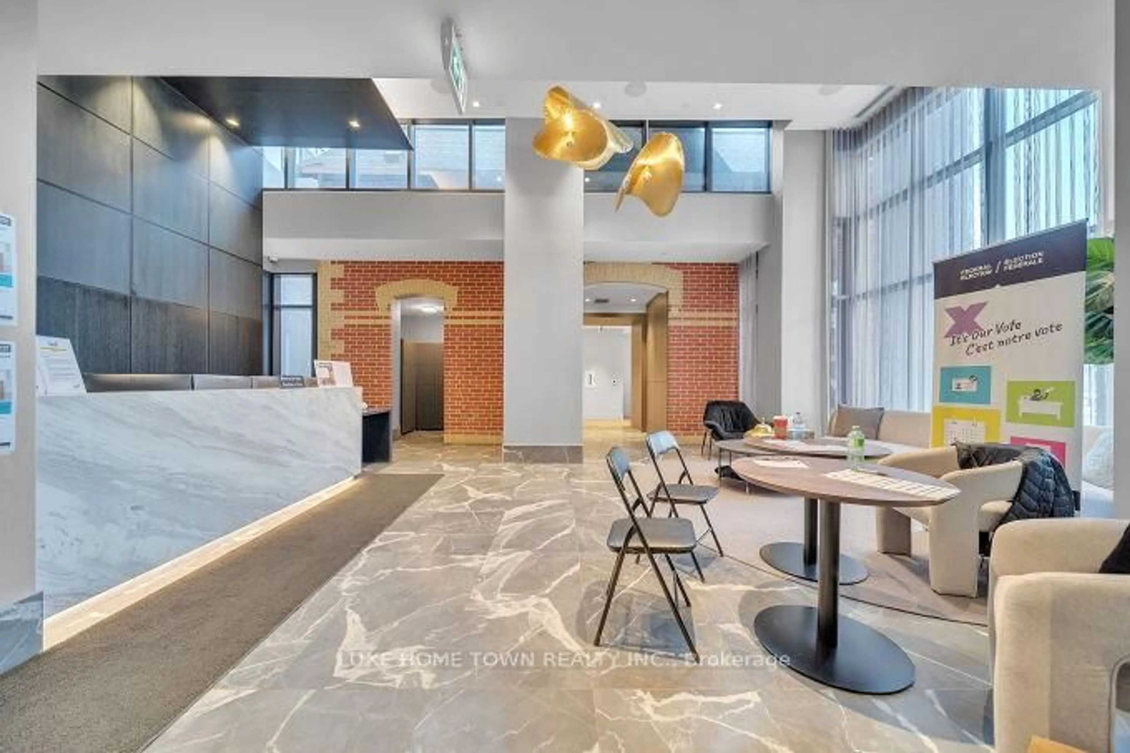 Lobby for 286 Main St #810, Toronto Ontario M4C 0B3
