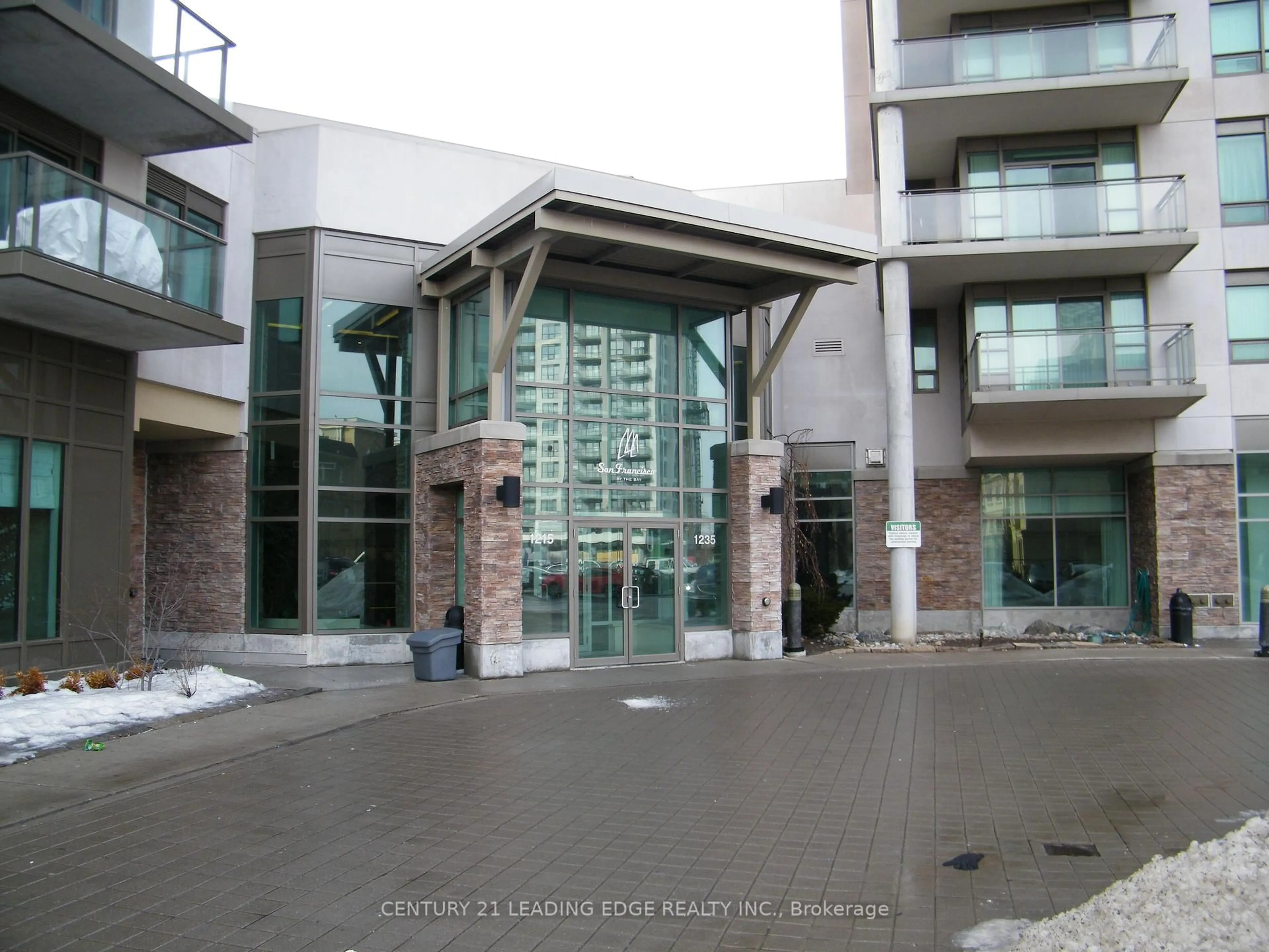 Indoor foyer for 1215 Bayly St #602, Pickering Ontario L1W 0B4