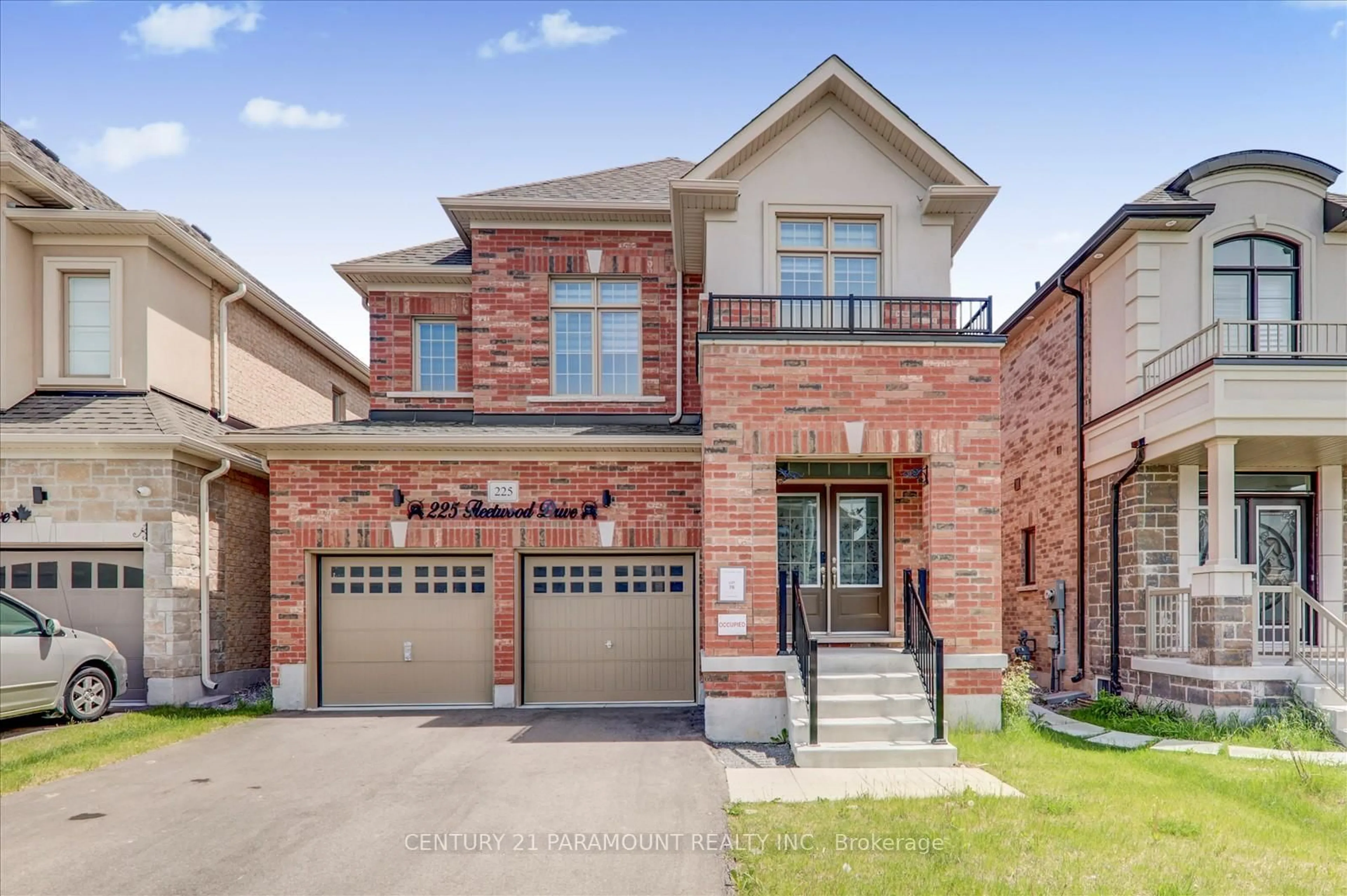 Home with brick exterior material, street for 225 Fleetwood Dr, Oshawa Ontario L1K 3E7