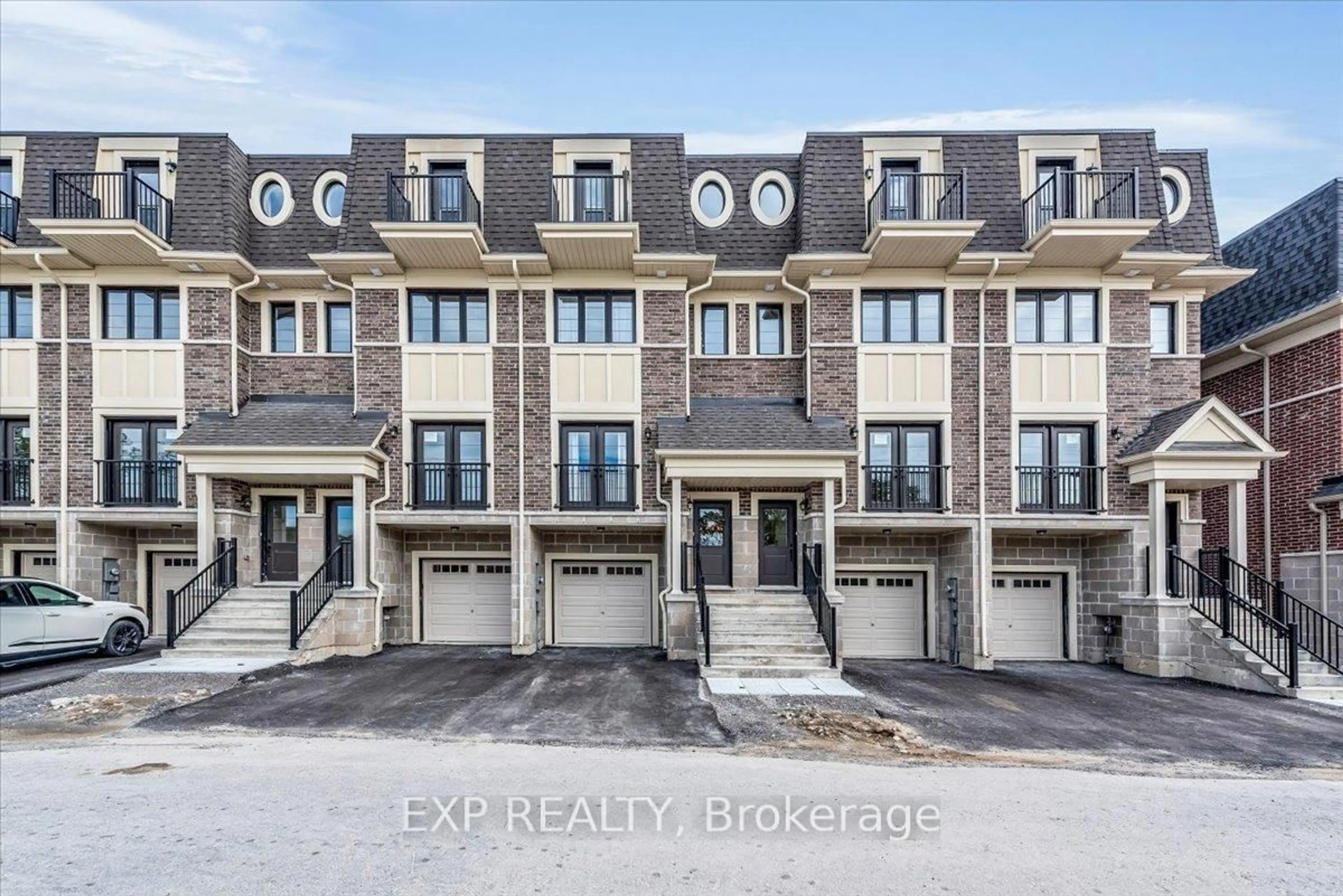 A pic from outside/outdoor area/front of a property/back of a property/a pic from drone, street for 67 Marret Lane, Clarington Ontario L1B 1J2