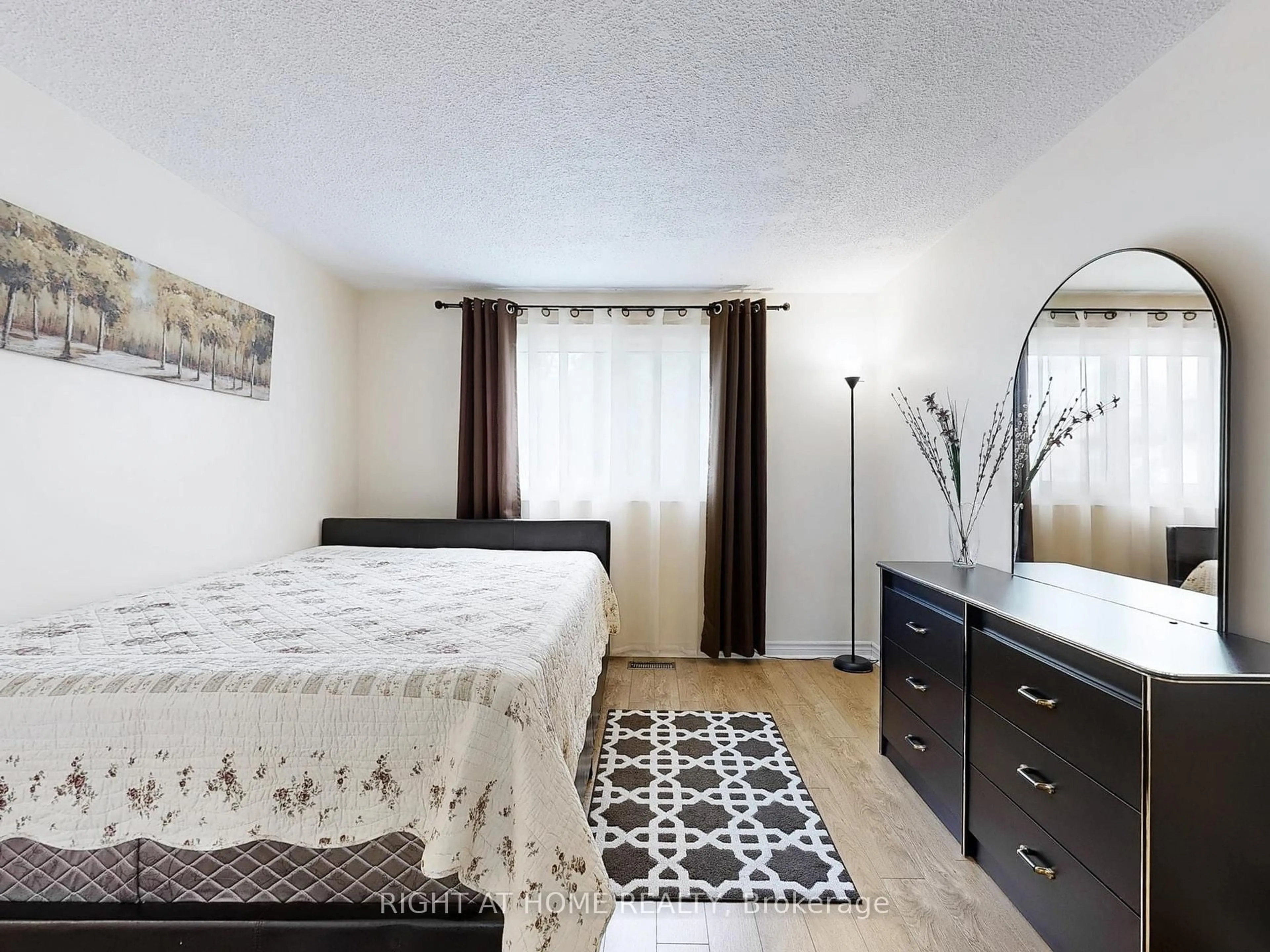 Bedroom with bed, unknown for 91 Greenfield Cres, Whitby Ontario L1N 7G2