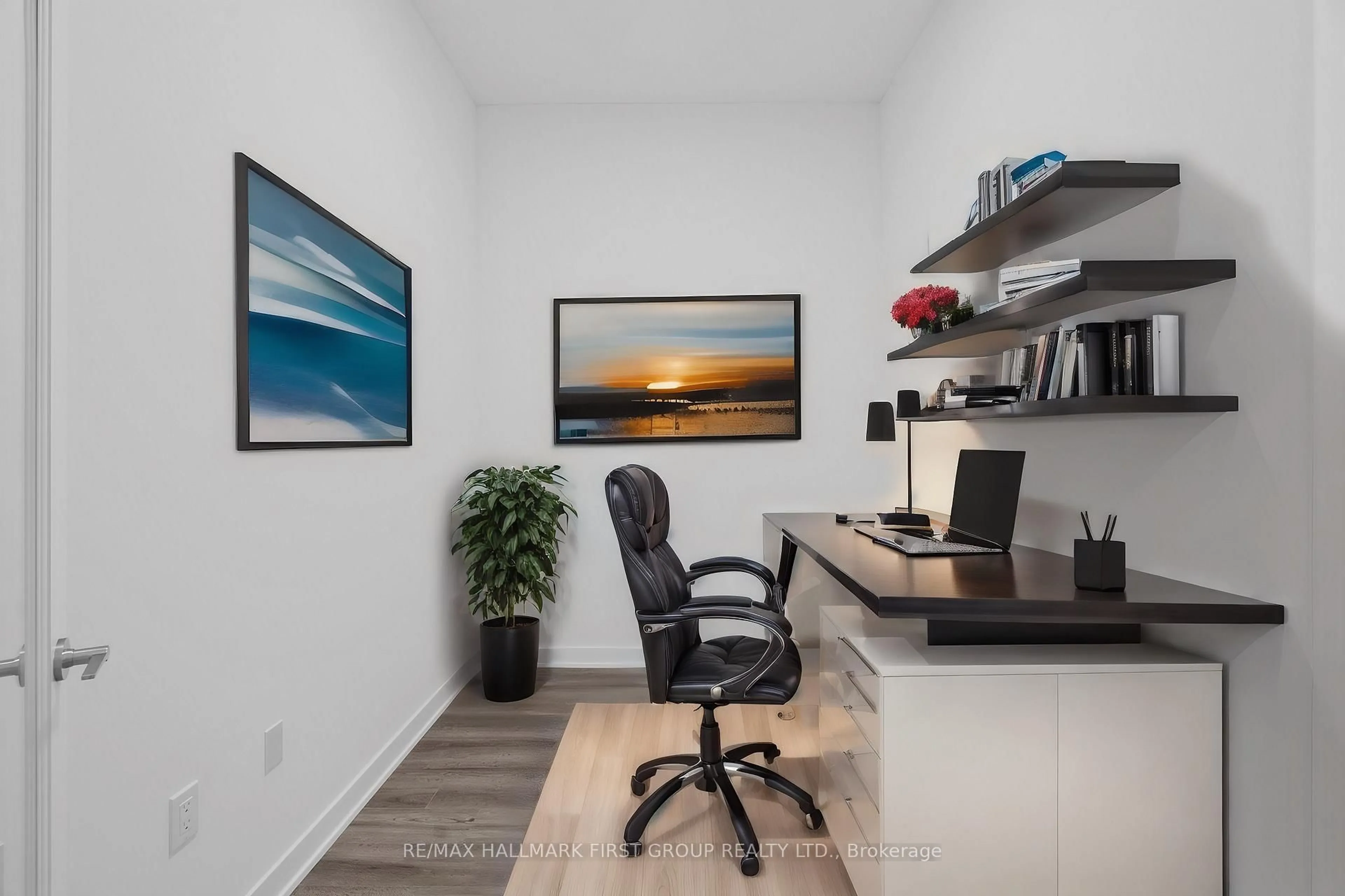 A pic of a room for 385 Arctic Red Dr #107, Oshawa Ontario L1L 0H8