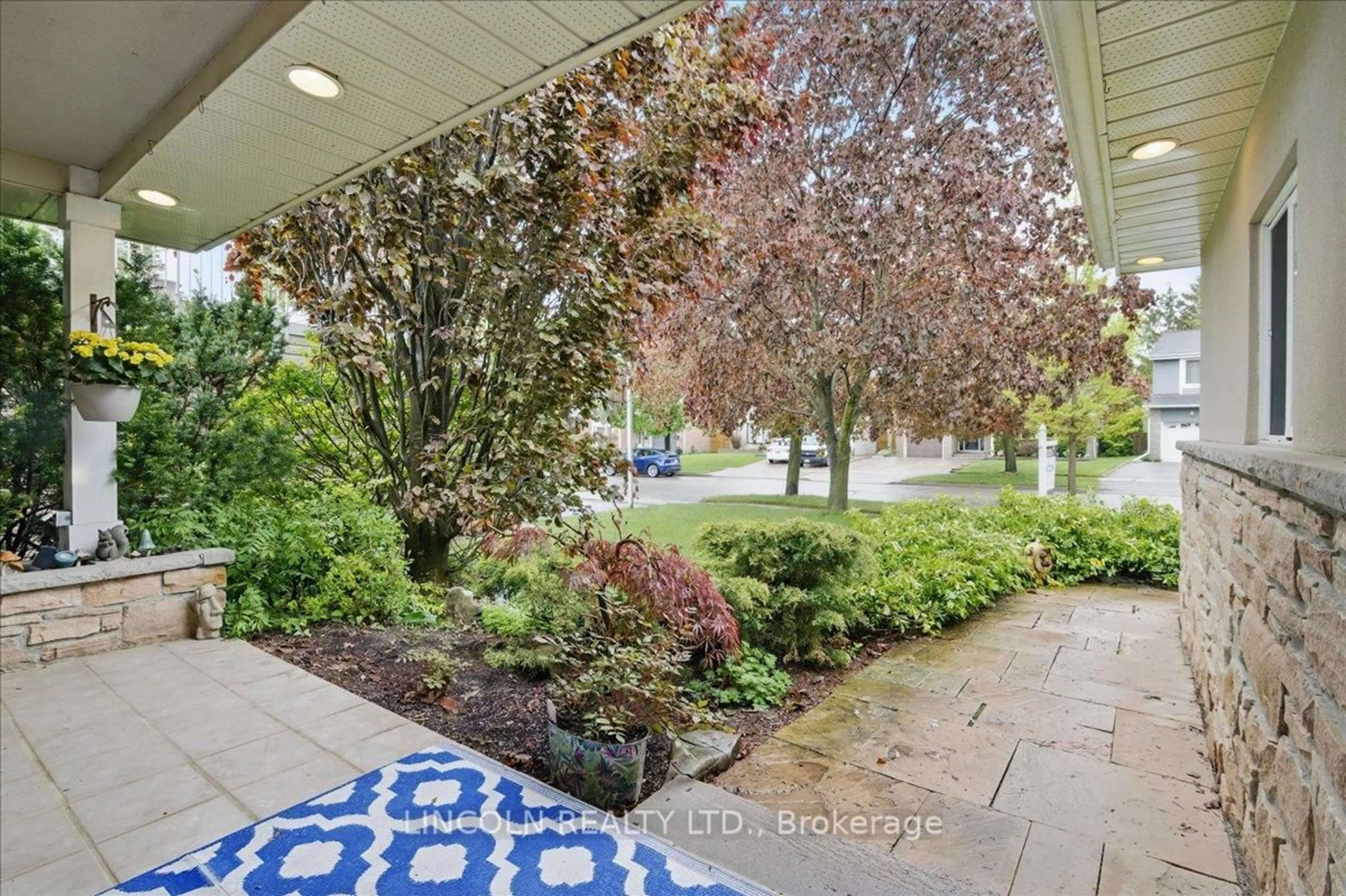 Patio, street for 1899 Bowler Dr, Pickering Ontario L1V 3E7