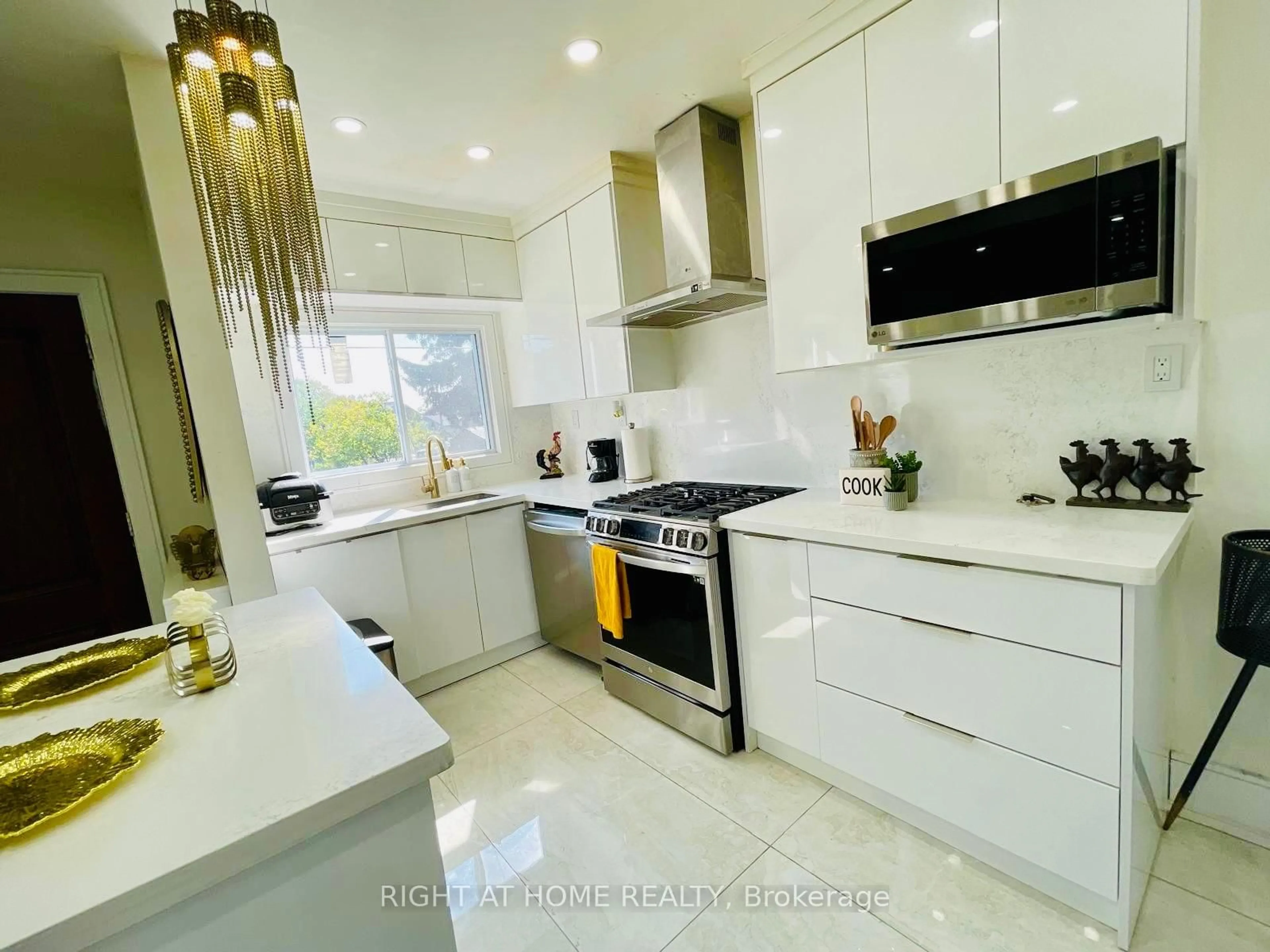 Contemporary kitchen, ceramic/tile floor for 174 Aylesworth Ave, Toronto Ontario M1N 2J6