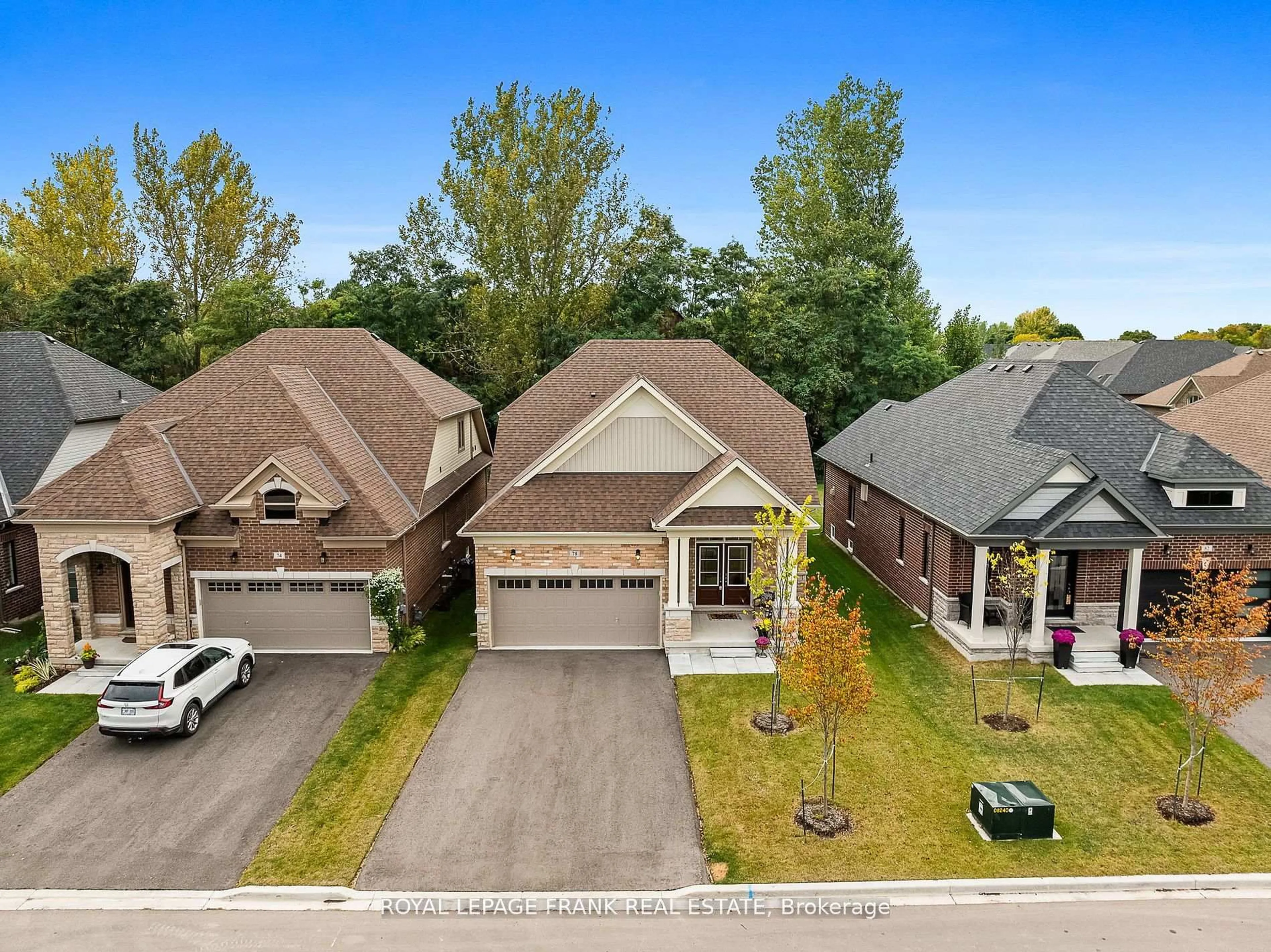 A pic from outside/outdoor area/front of a property/back of a property/a pic from drone, unknown for 78 Holtby Crt, Scugog Ontario L9L 0B4
