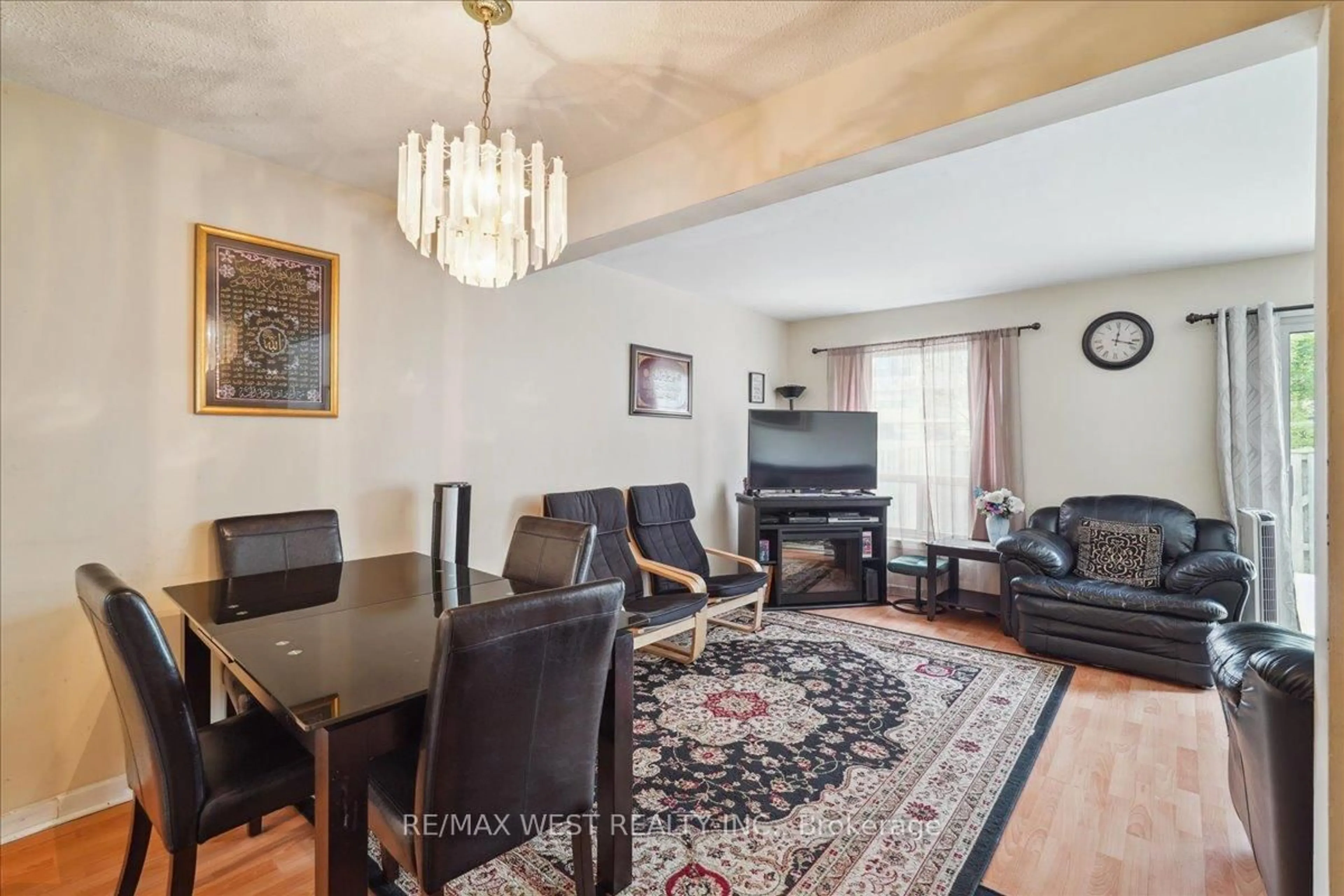 Dining room, unknown for 44 Chester Le Blvd #22, Toronto Ontario M1W 2M8