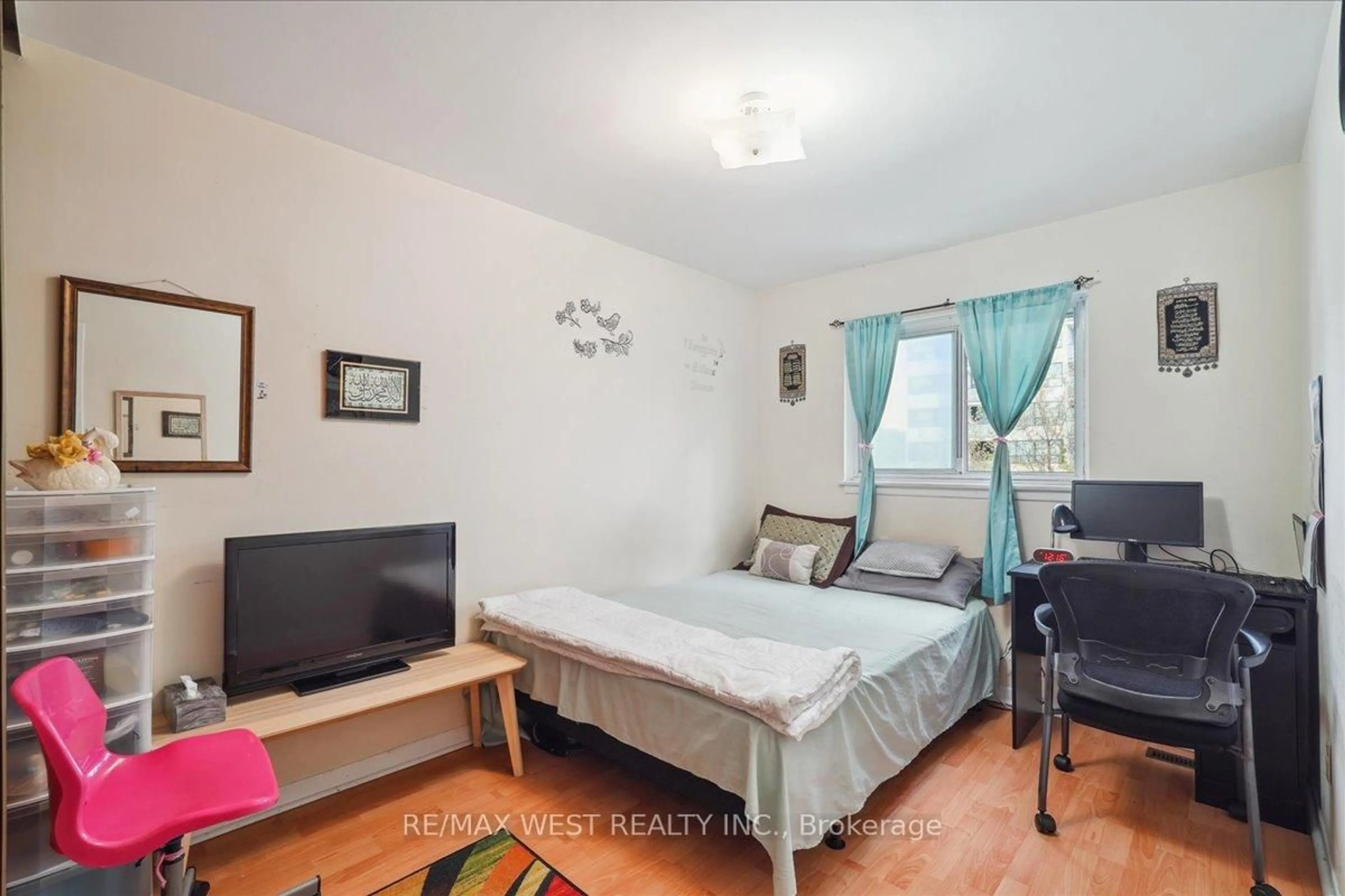 A pic of a room for 44 Chester Le Blvd #22, Toronto Ontario M1W 2M8