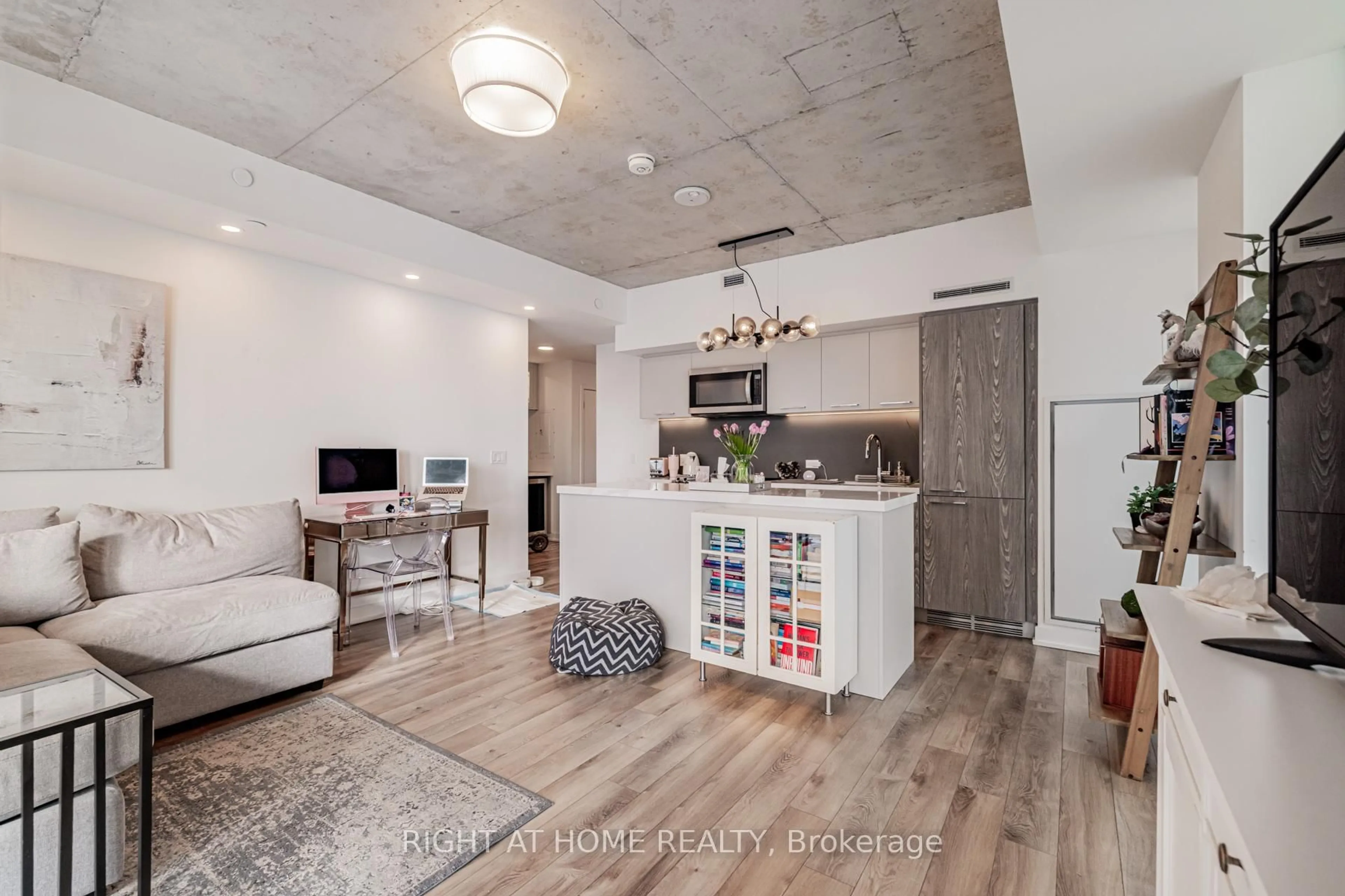 Open concept kitchen, unknown for 25 Baseball Pl #607, Toronto Ontario M4M 0E7
