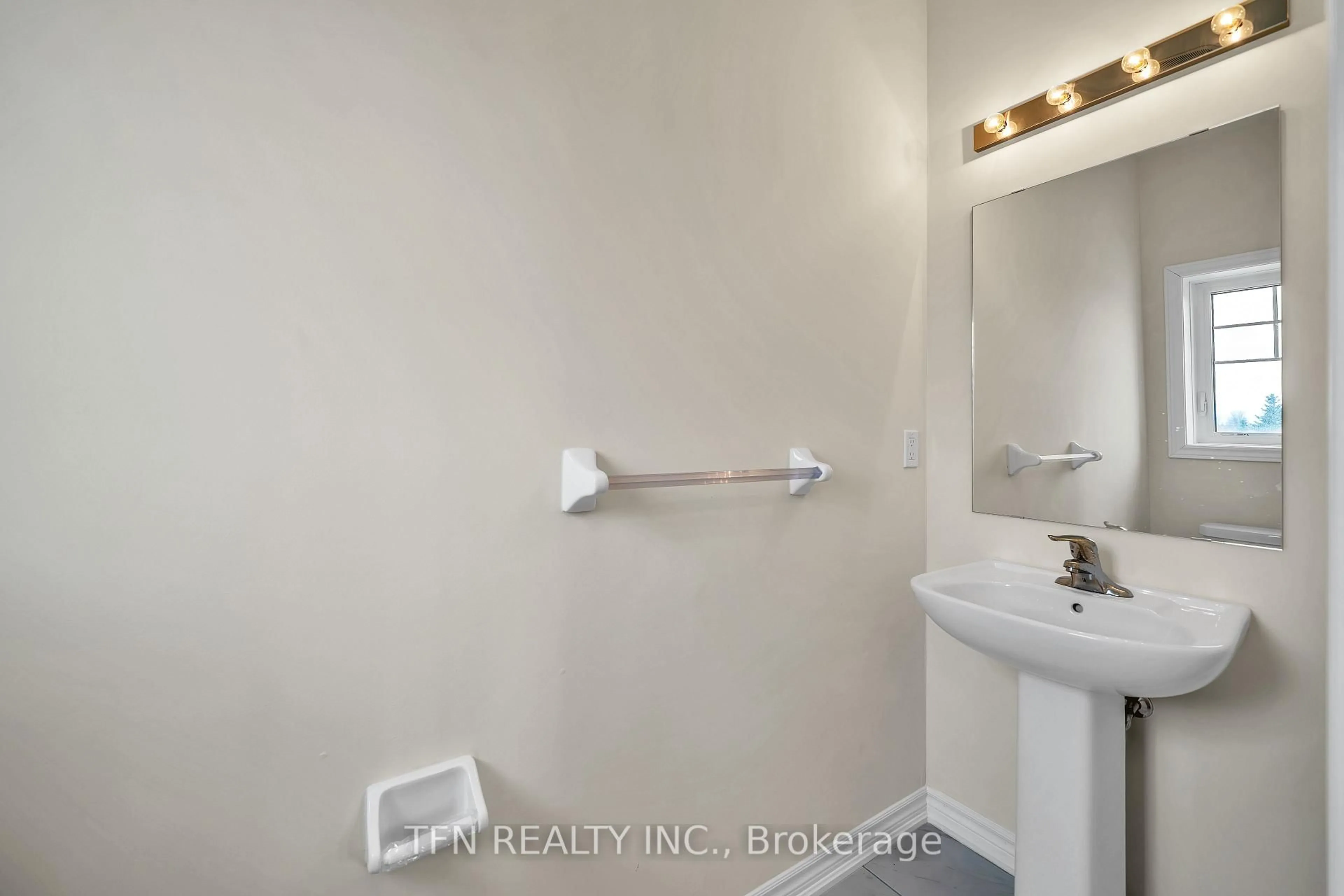 A pic of a room for 55 Robin Tr, Scugog Ontario L9L 0C9