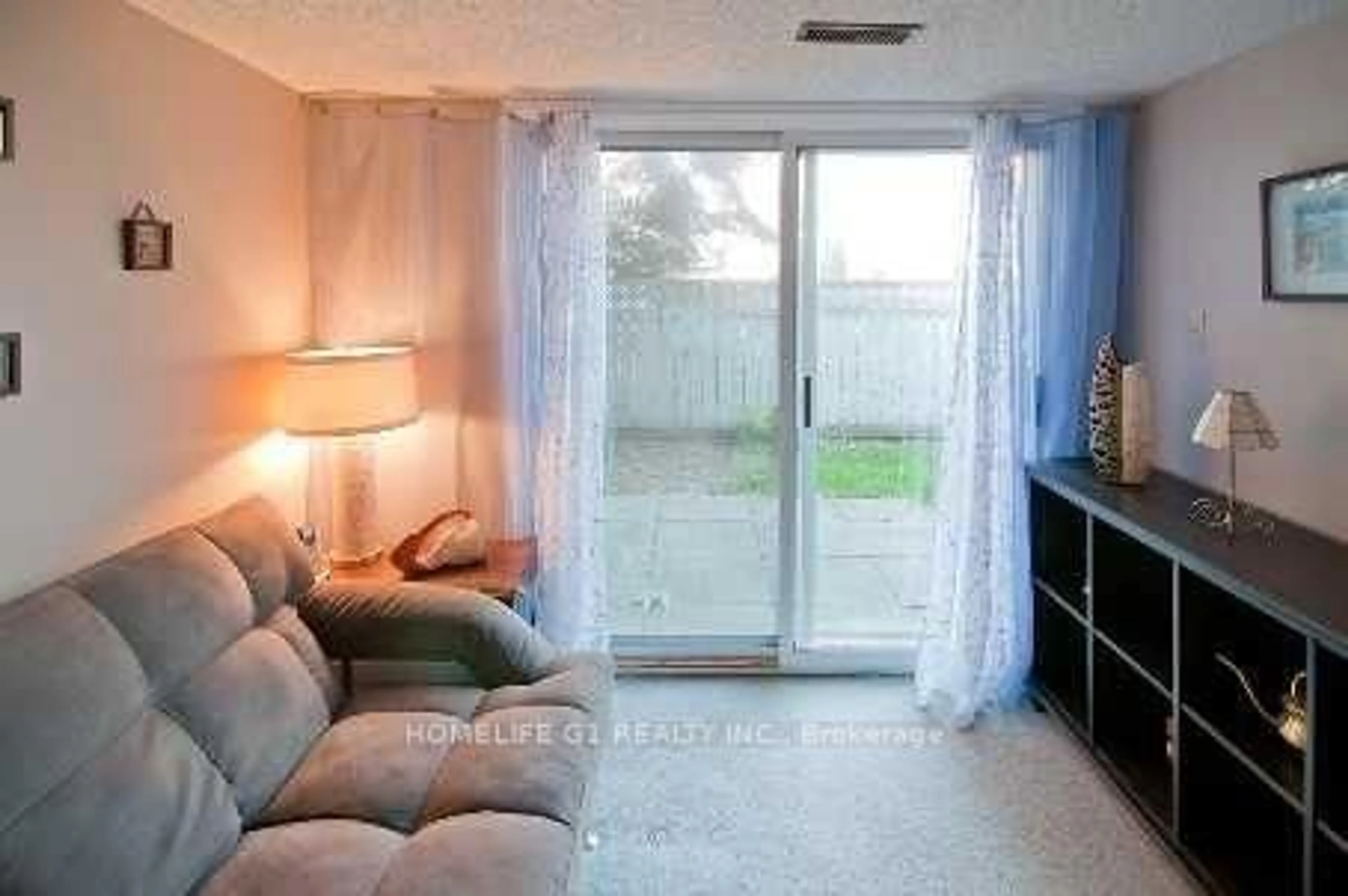 A pic of a room for 3500 Brimley Road TH 7 N/A, Toronto Ontario M1V 5K6