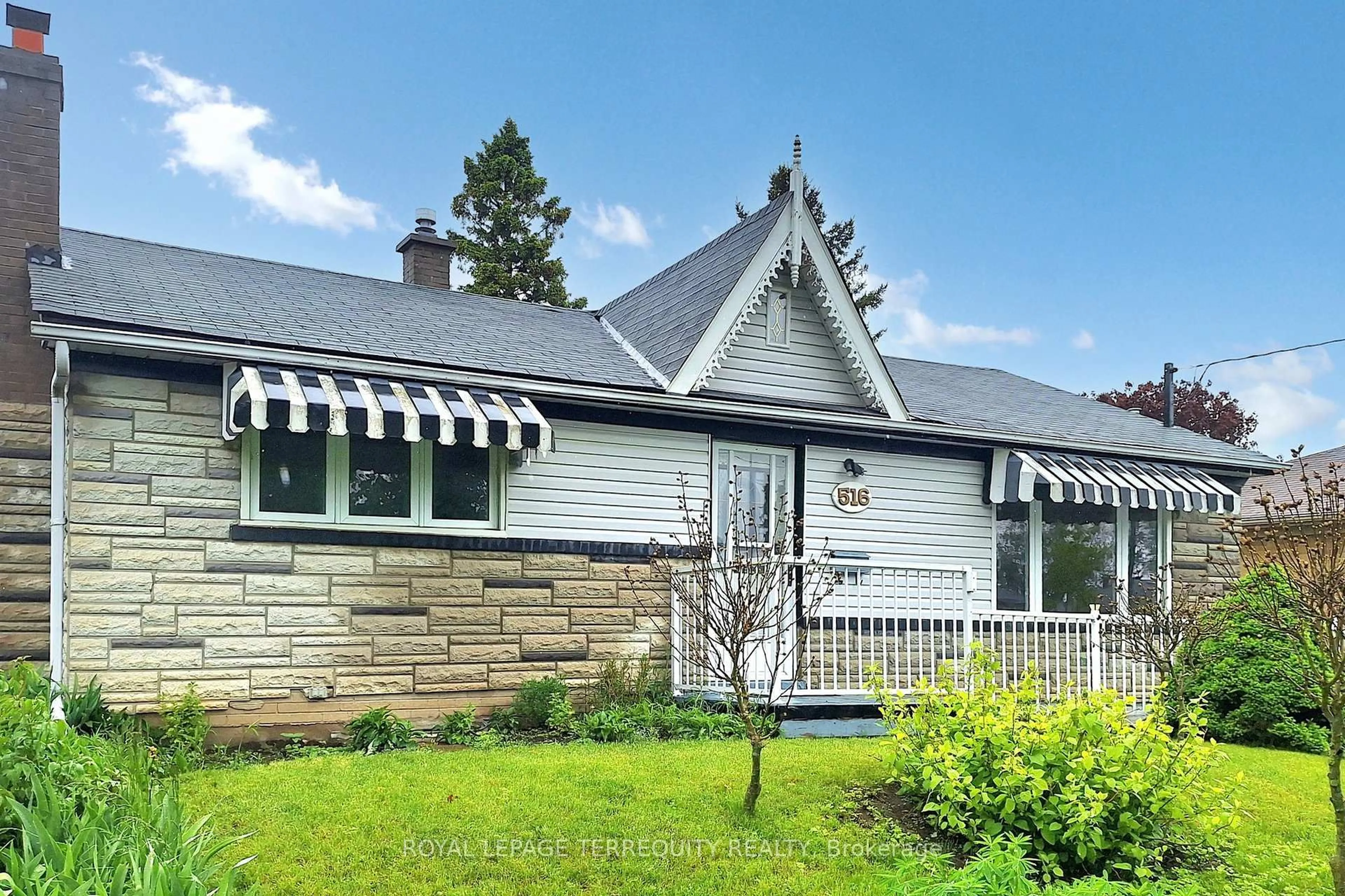 Unknown for 516 Monteith Ave, Oshawa Ontario L1J 1C9