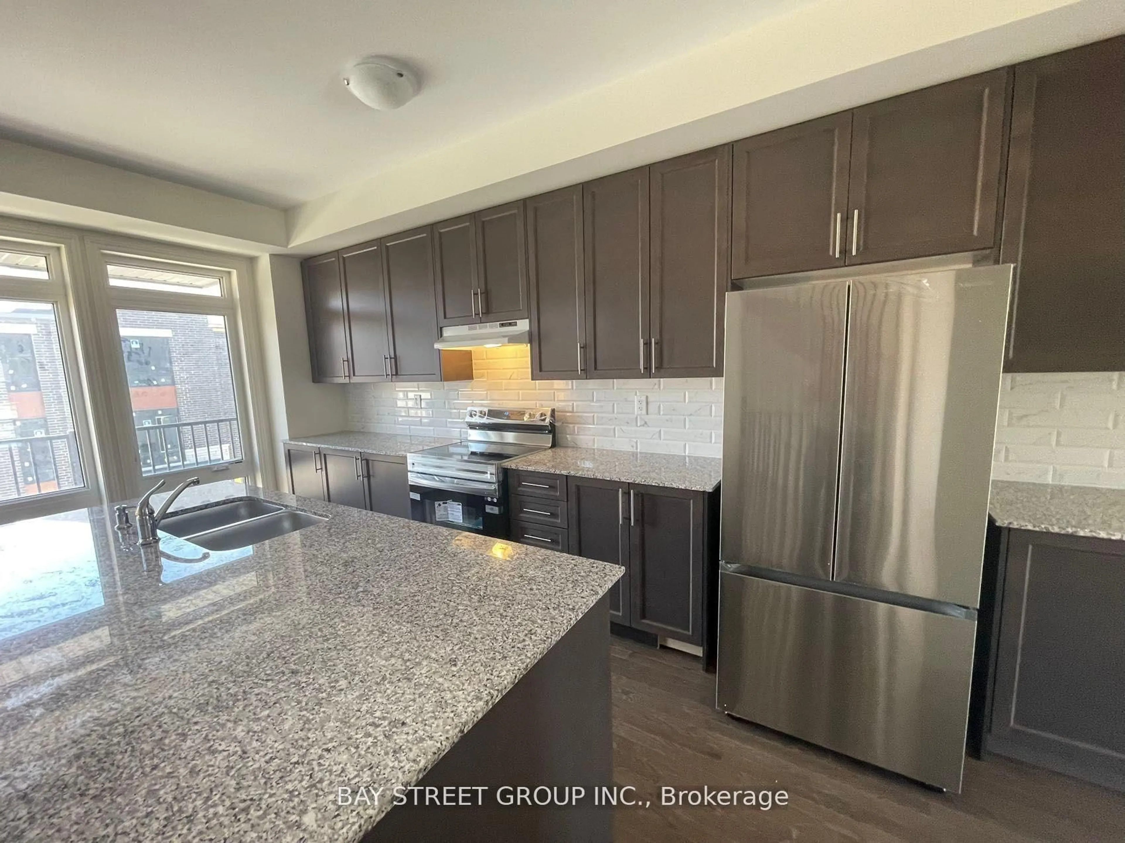 Open concept kitchen, unknown for 533 Danks Ridge Dr, Ajax Ontario L1S 0H4