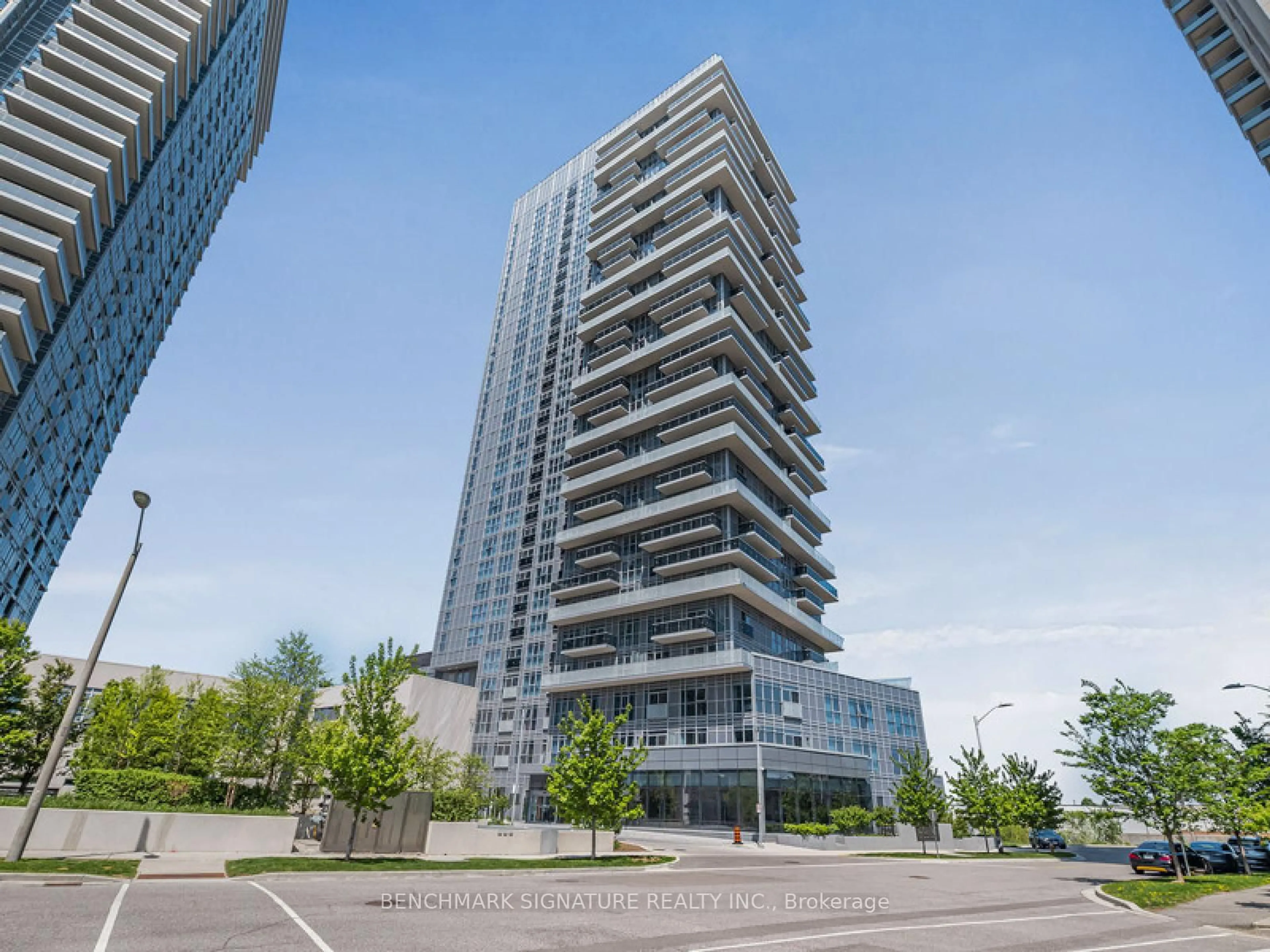 Indoor foyer for 225 Village Green Sq #1904, Toronto Ontario M1S 0L7