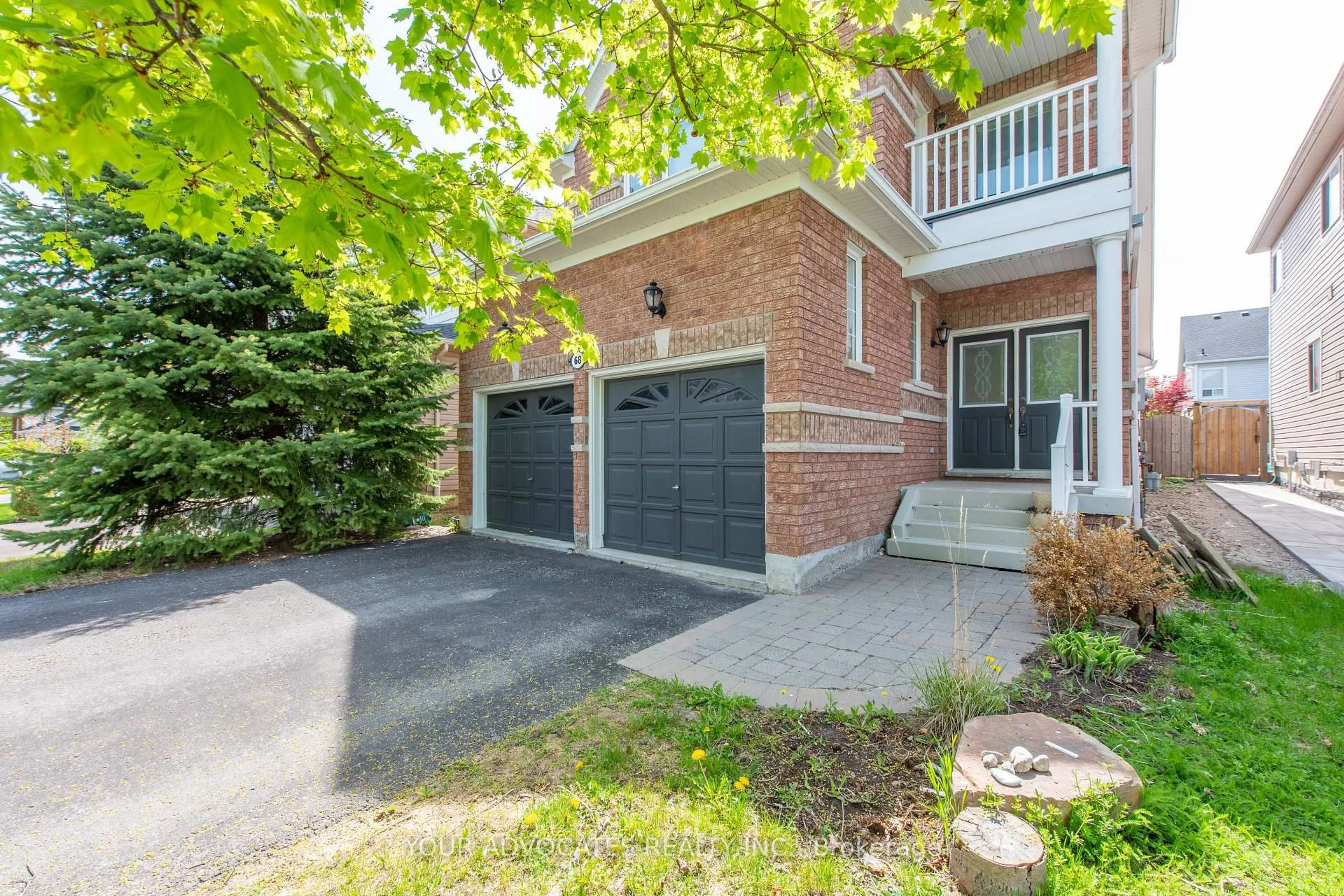 Home with brick exterior material, street for 68 Kenilworth Cres, Whitby Ontario L1M 2M7