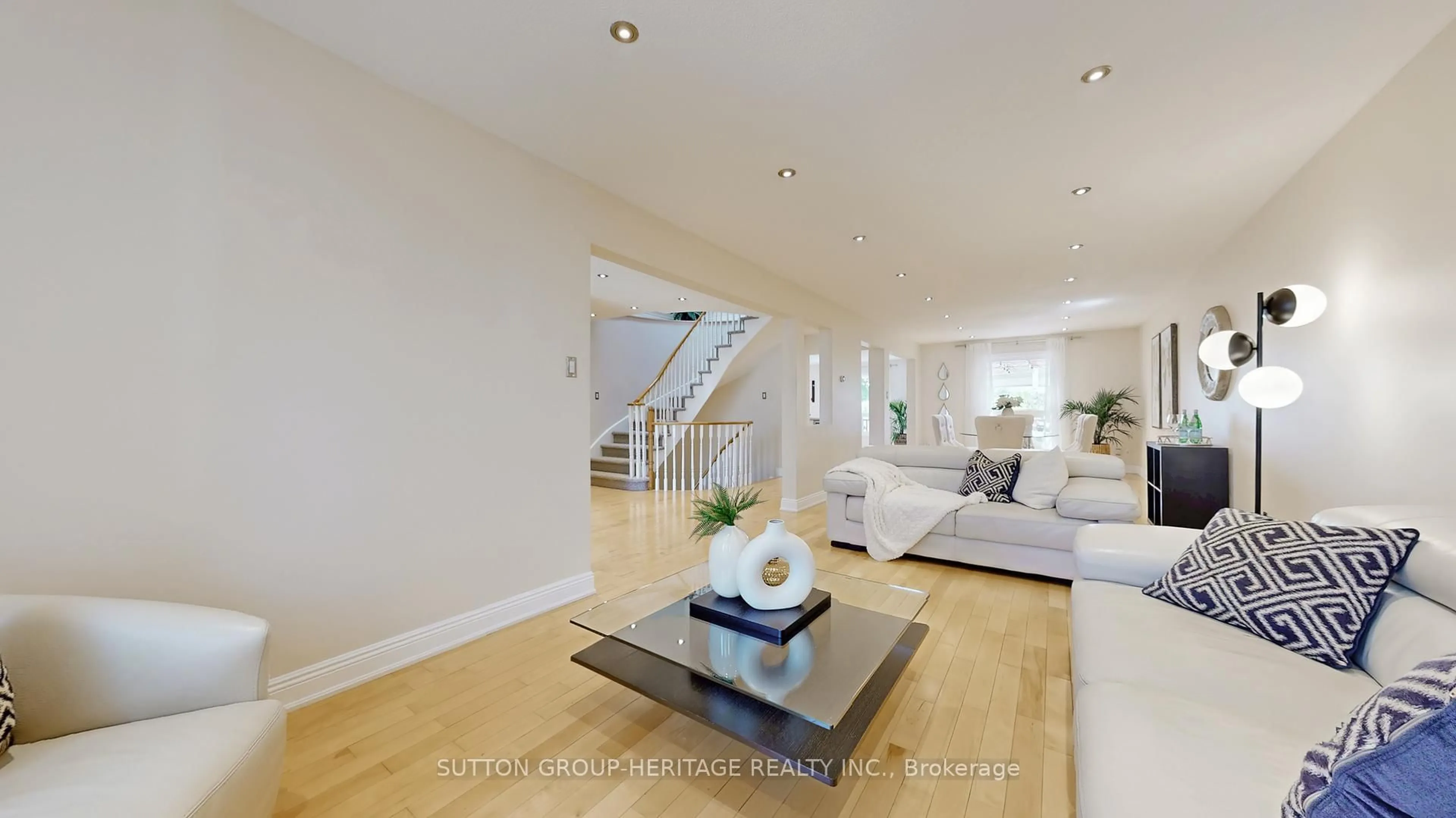 Living room with furniture, unknown for 984 Rambleberry Ave, Pickering Ontario L1V 5Y4