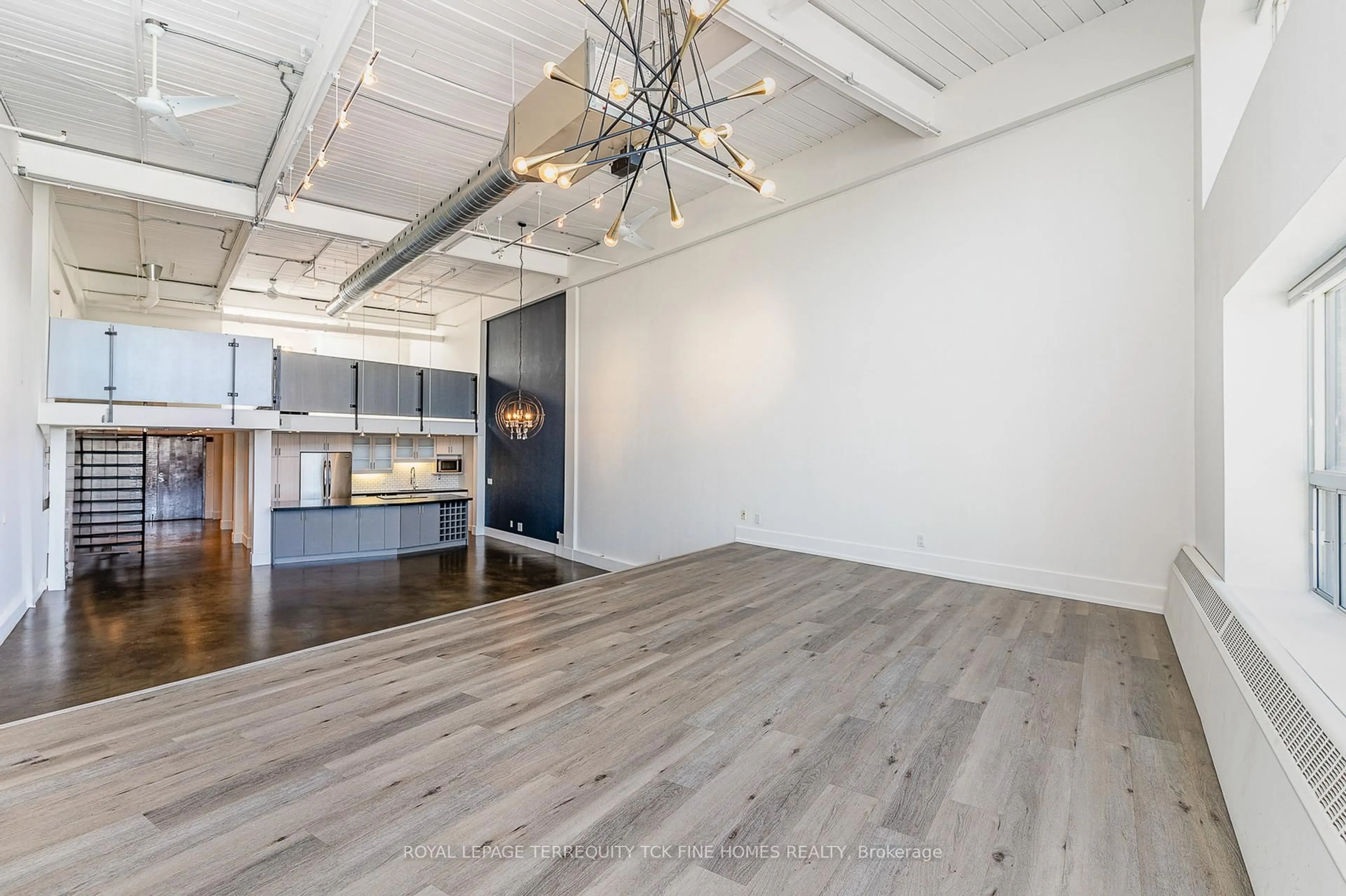 Unknown for 1173 Dundas St #225, Toronto Ontario M4M 3P1