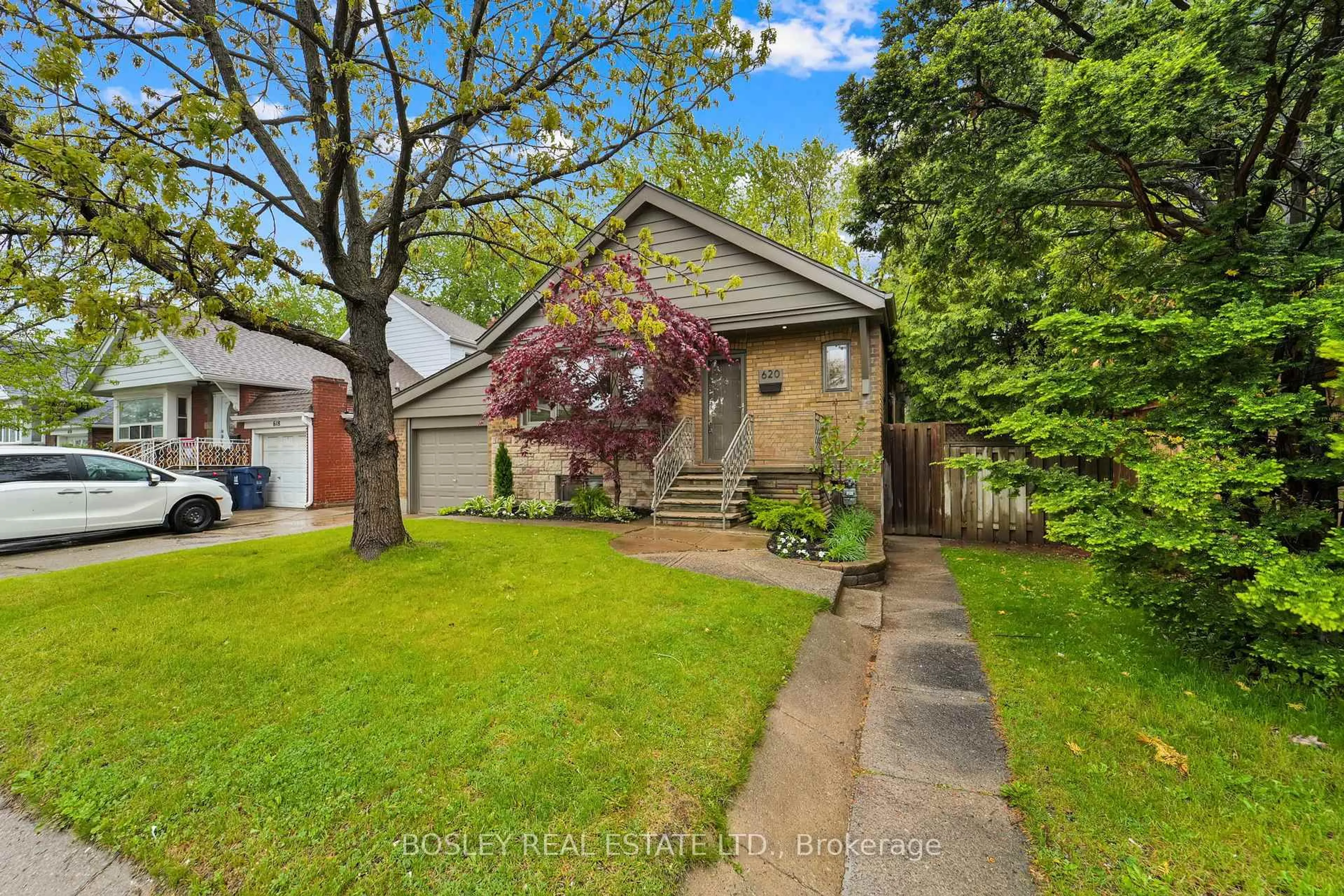 Home with vinyl exterior material, street for 620 O'Connor Dr, Toronto Ontario M4C 3A1