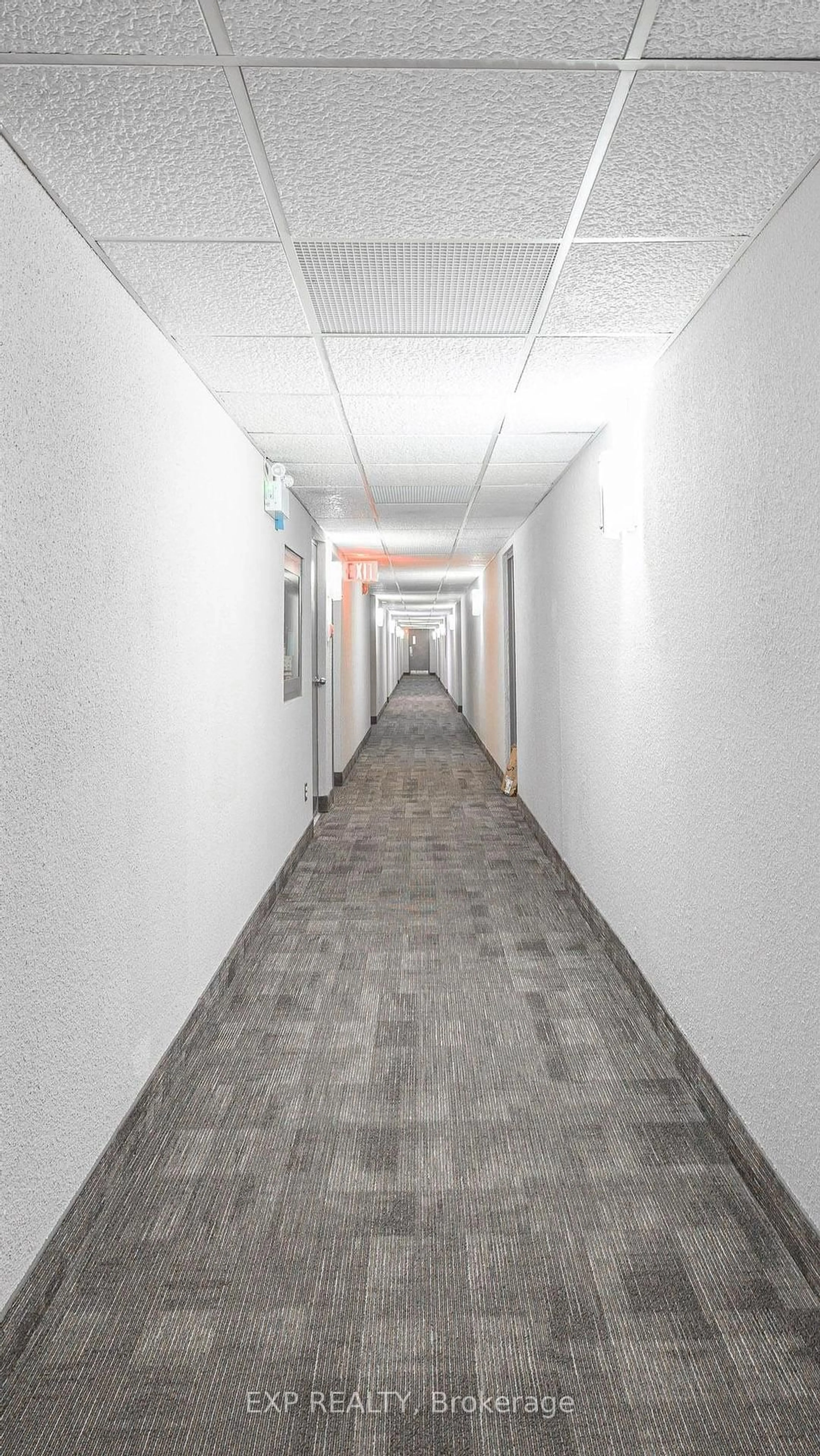 A pic of a room for 580 Mary St #214, Whitby Ontario L1N 2R3