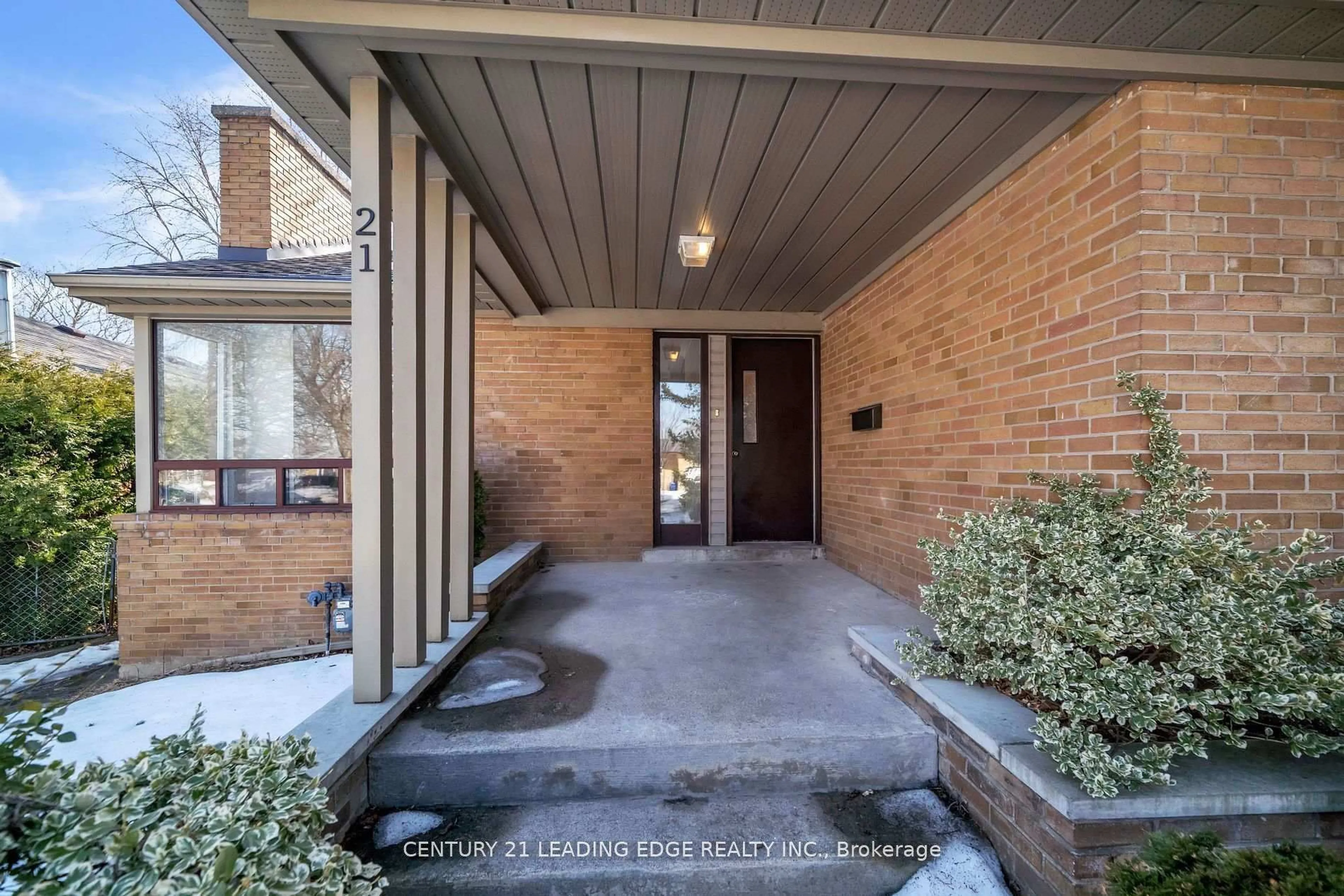 Indoor entryway for 21 Rossander Crt, Toronto Ontario M1J 2B6