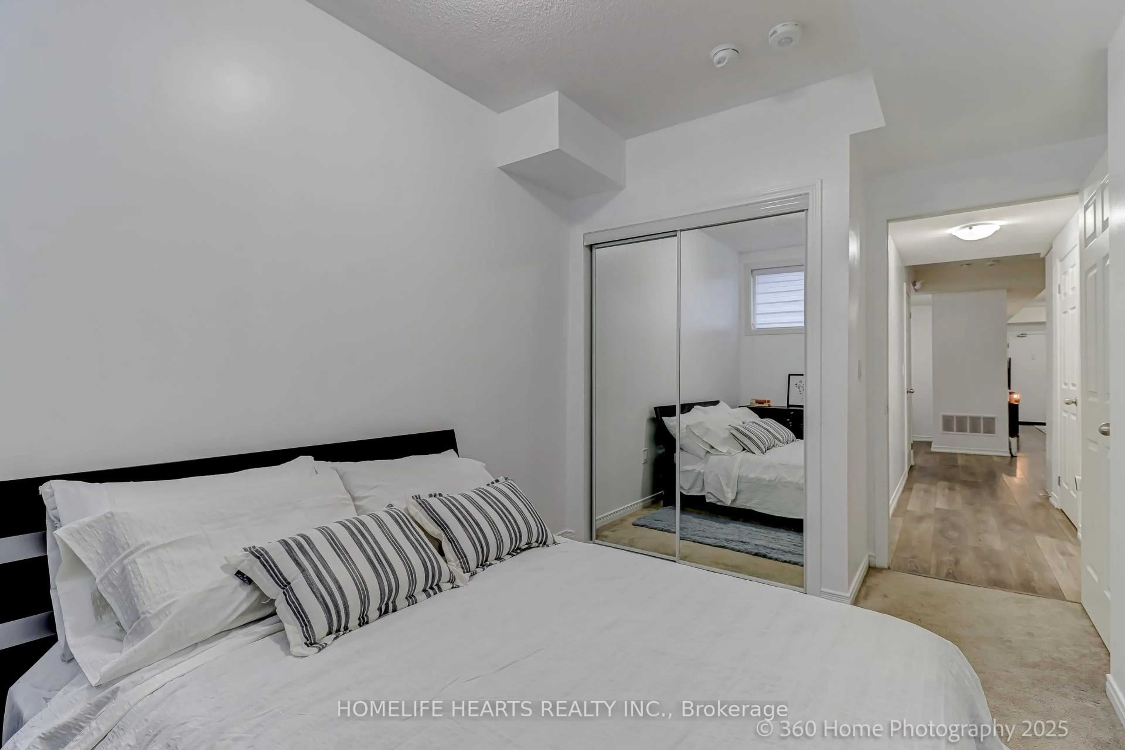 Bedroom with bed, unknown for 8825 Sheppard Ave #106, Toronto Ontario M1B 0E3