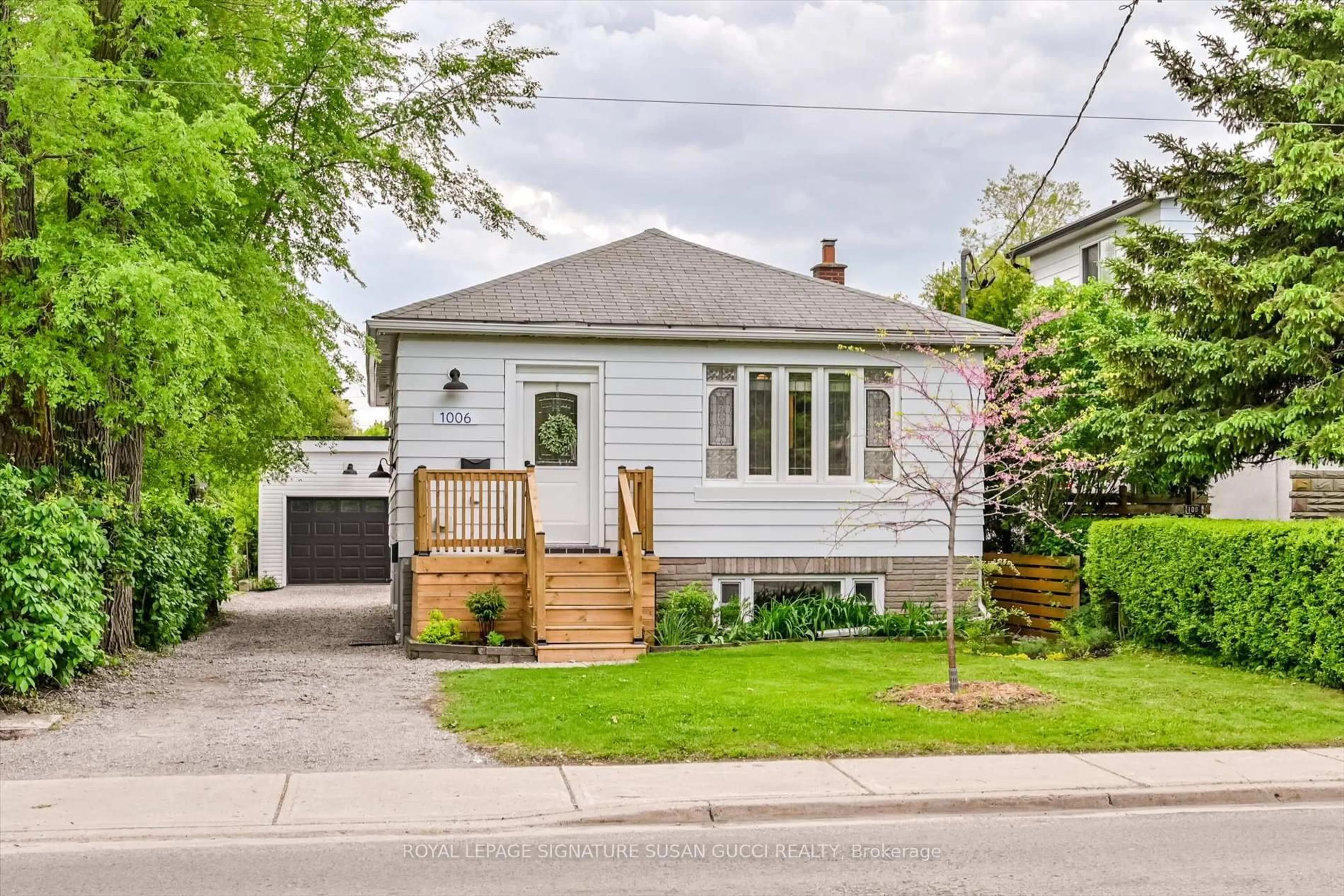 Unknown for 1006 Victoria Park Ave, Toronto Ontario M4B 2J6