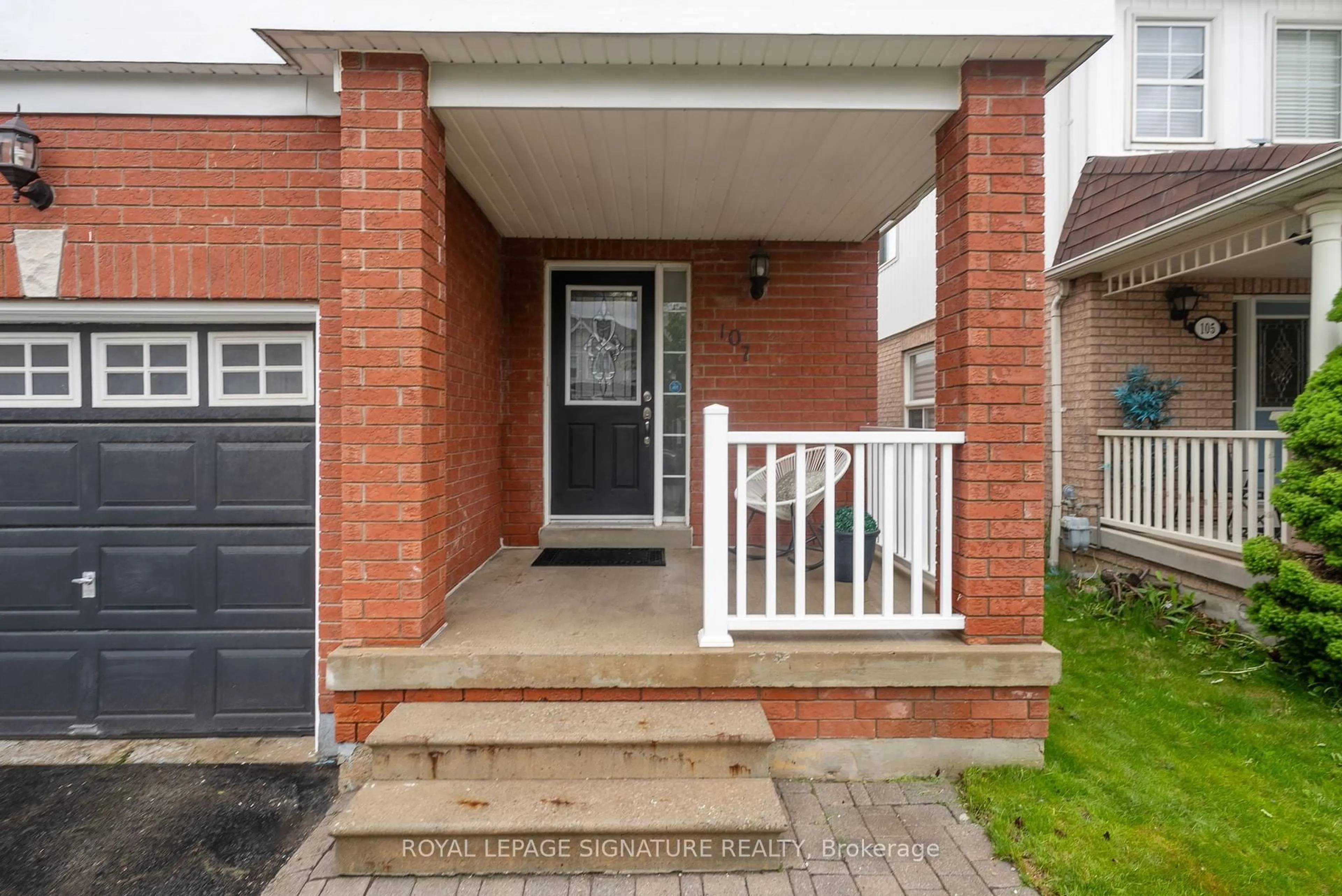 Unknown for 107 Brownridge Pl, Whitby Ontario L1P 1W1