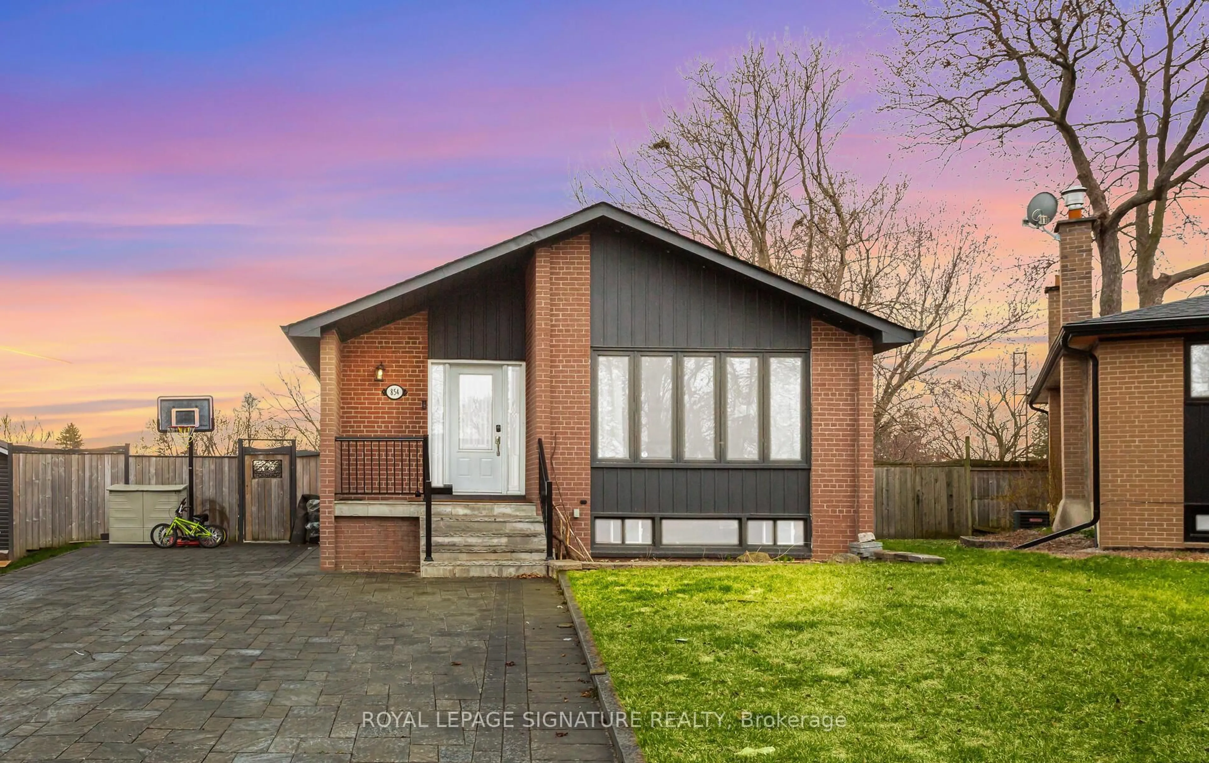 Home with brick exterior material, street for 854 Antonio St, Pickering Ontario L1W 1T3