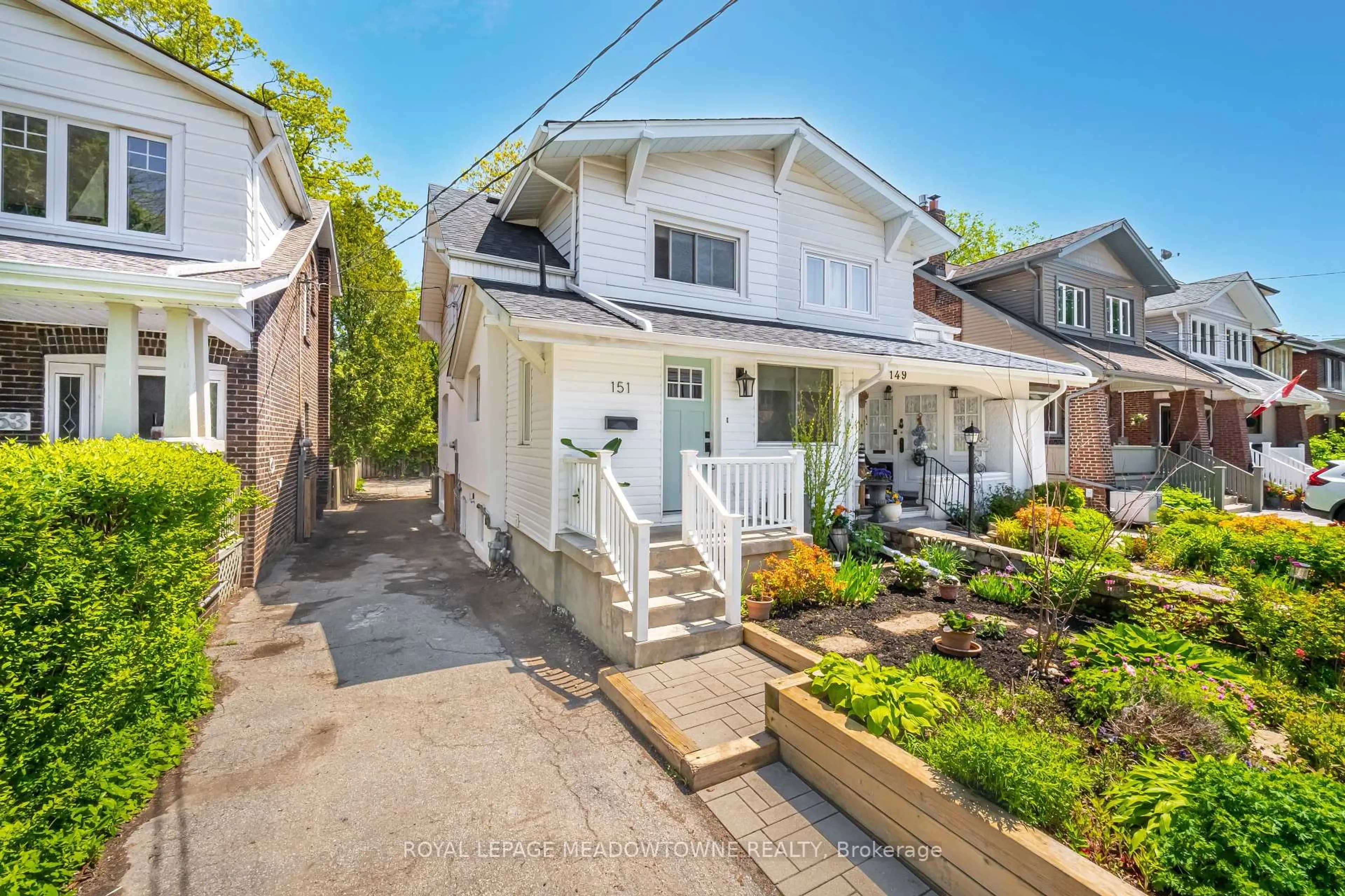 Unknown for 151 Bingham Ave, Toronto Ontario M4E 3R2
