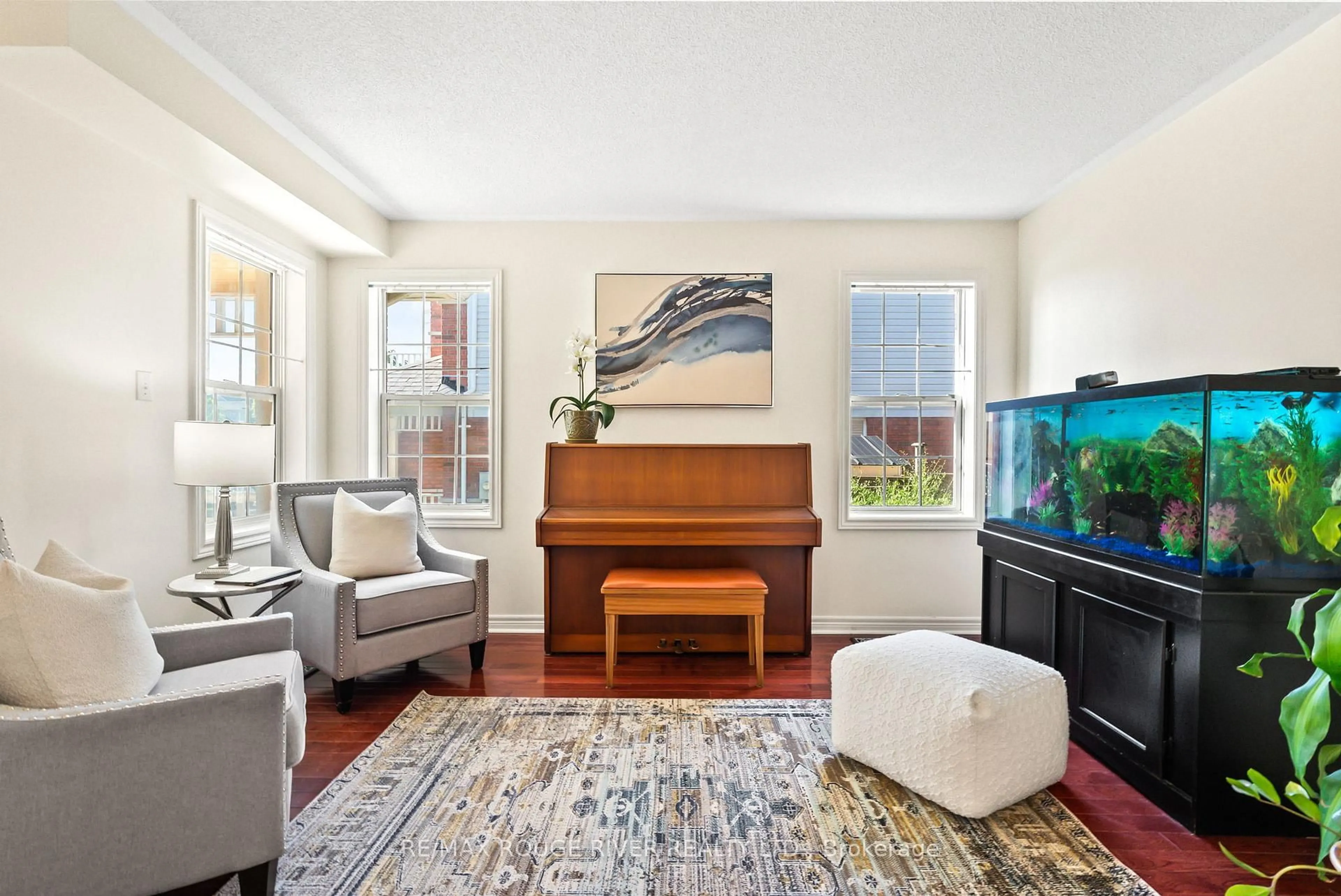 Living room with furniture, unknown for 104 Willowbrook Dr, Whitby Ontario L1R 2S8