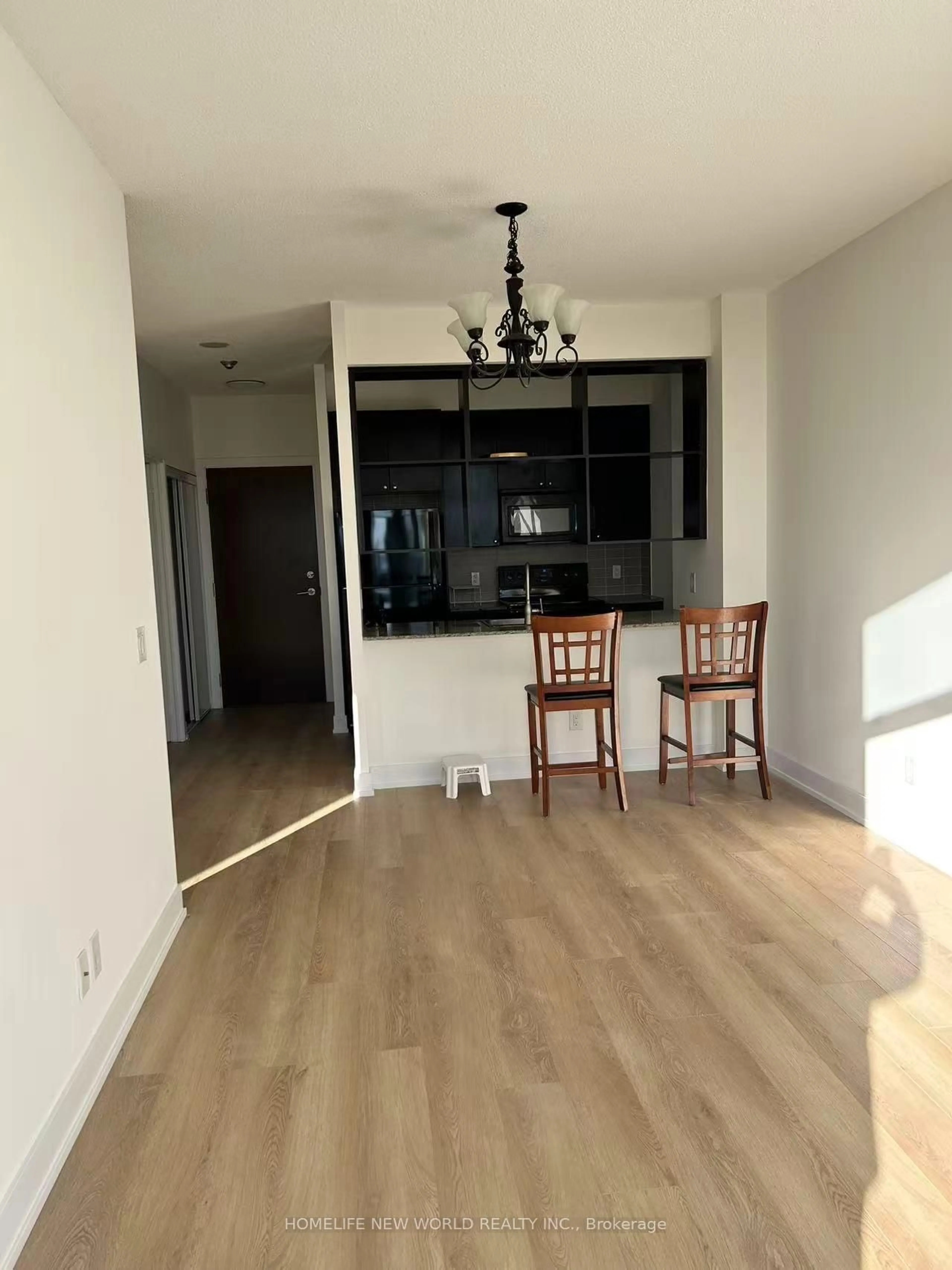 A pic of a room for 151 Village Green Sq N/A #Ph06, Toronto Ontario M1S 0K5