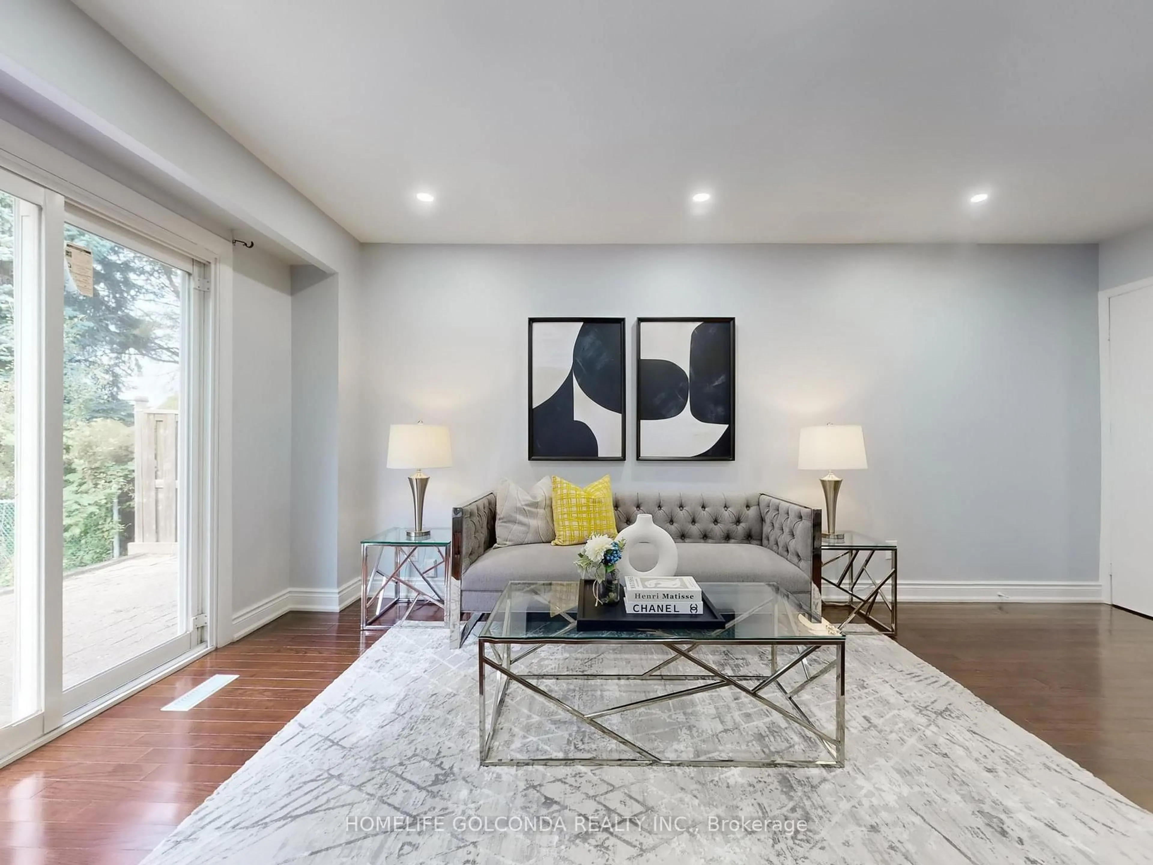 Living room with furniture, unknown for 54 Homedale Dr, Toronto Ontario M1V 1M2