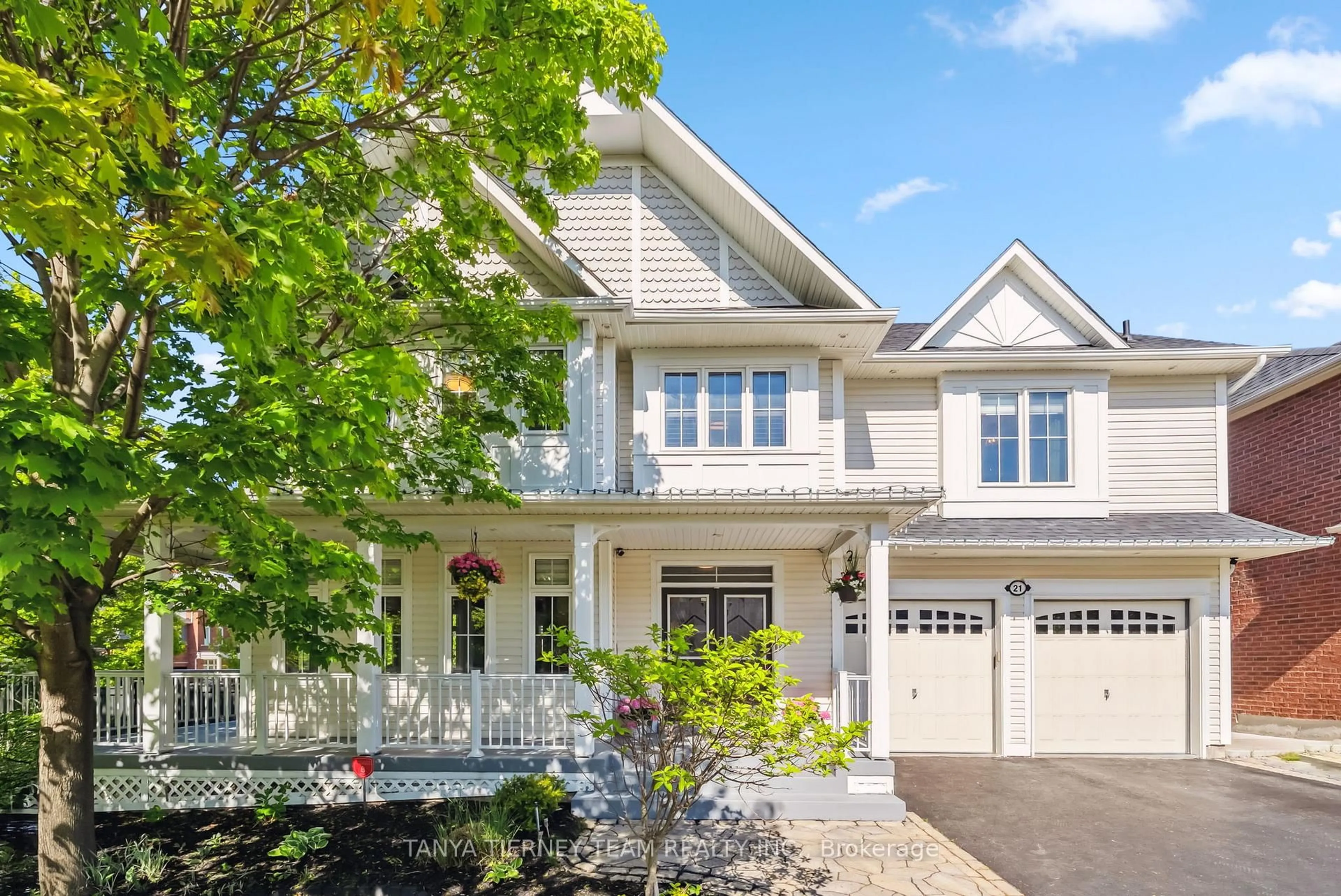 Home with vinyl exterior material, street for 21 Rainbow Cres, Whitby Ontario L1M 2N6