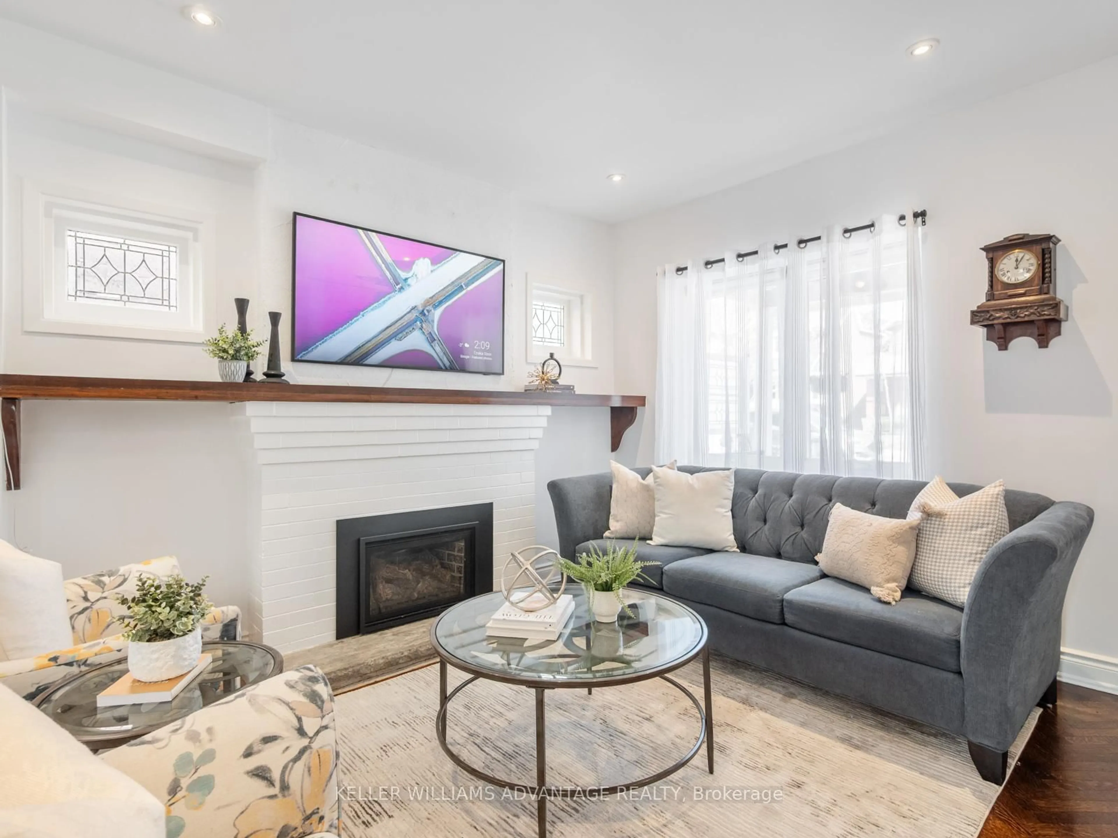 Living room with furniture, unknown for 42 Normandy Blvd, Toronto Ontario M4L 3K2