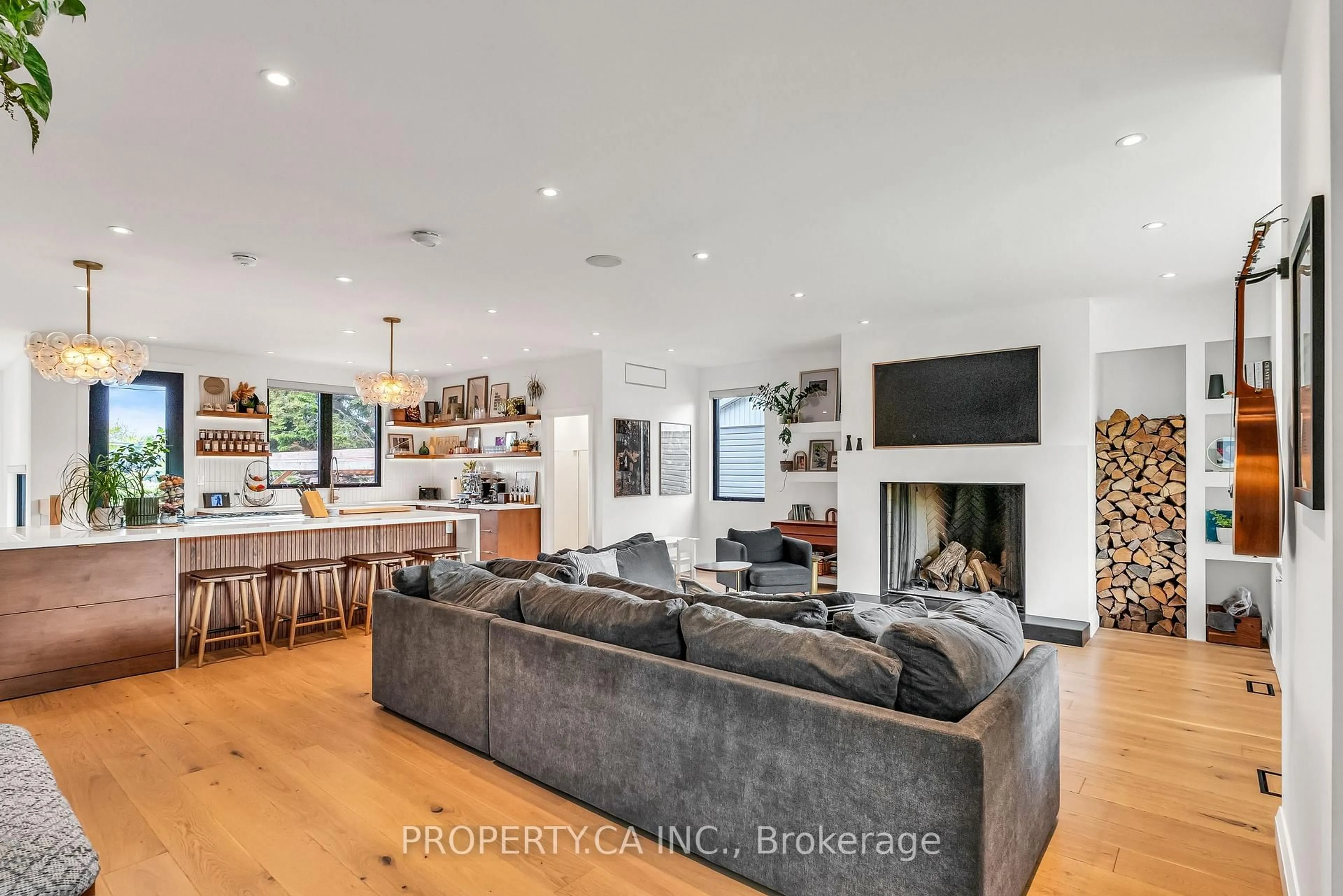 Open concept kitchen, unknown for 1329 Broadview St, Pickering Ontario L1W 1C1