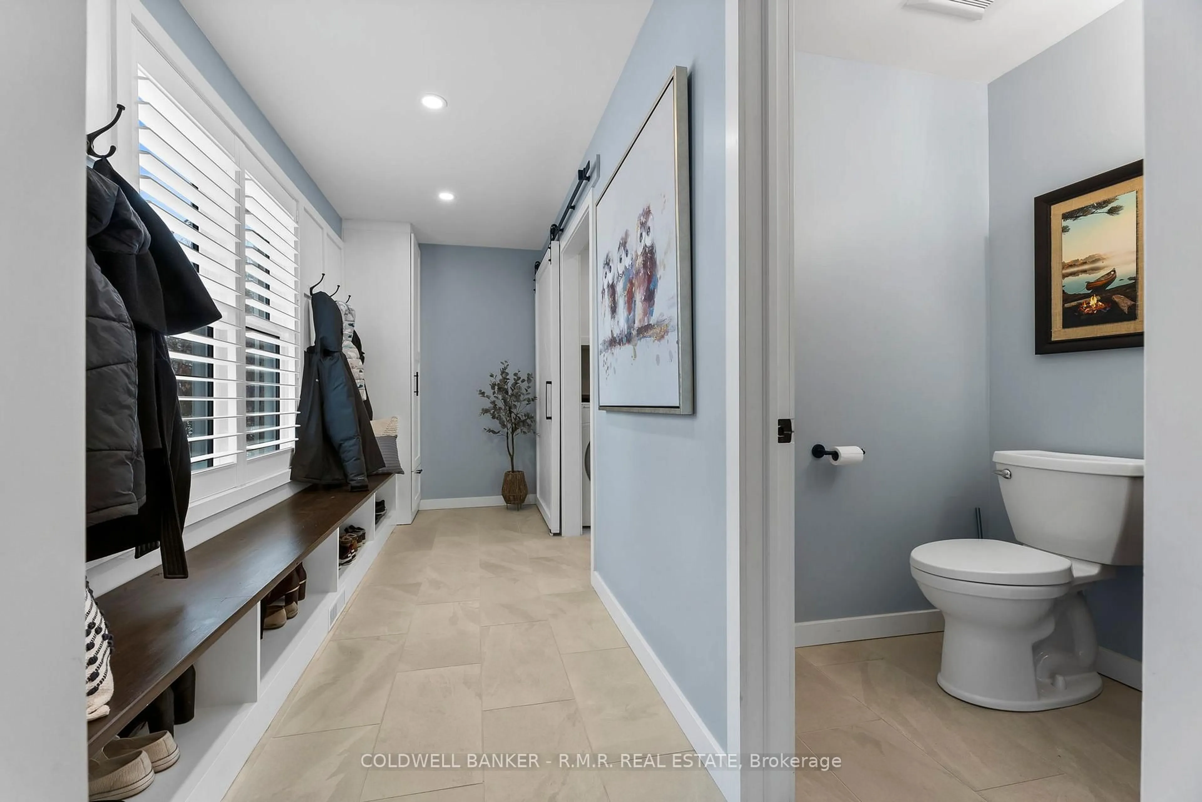 Contemporary bathroom, ceramic/tile floor for 115 Ardwick St, Whitby Ontario L1N 8A1
