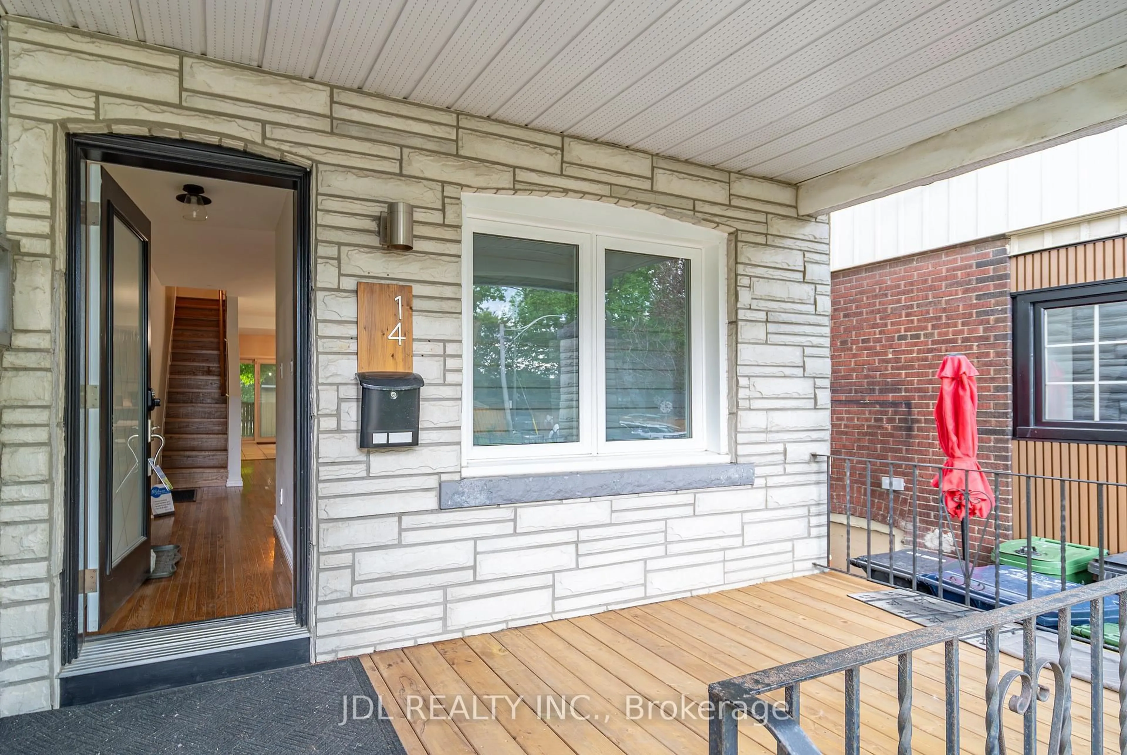 Unknown for 14 athletic ave Ave, Toronto Ontario M4L 1W6
