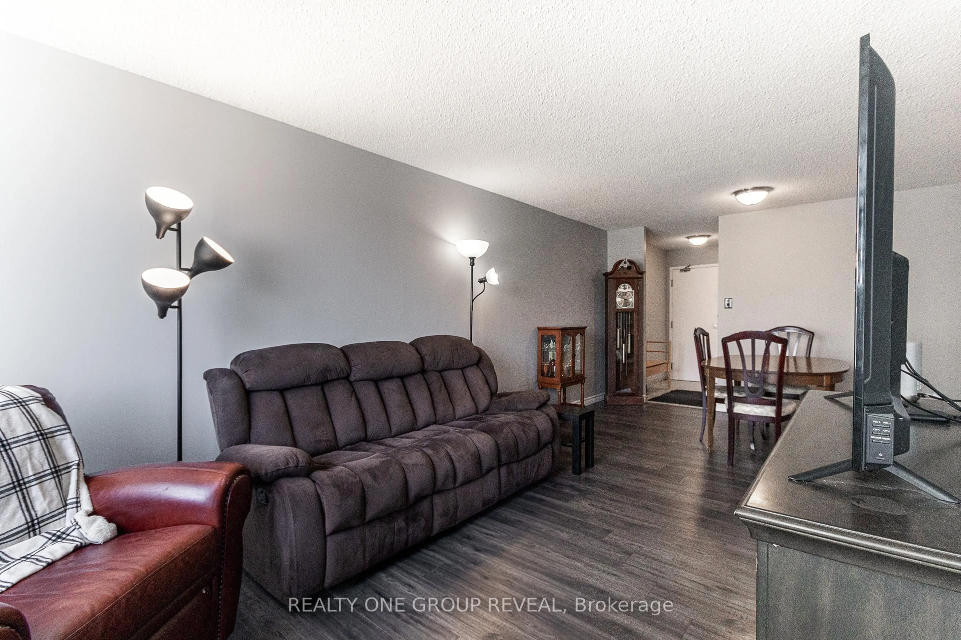 Living room with furniture, unknown for 11753 Sheppard Ave #314, Toronto Ontario M1B 5M3