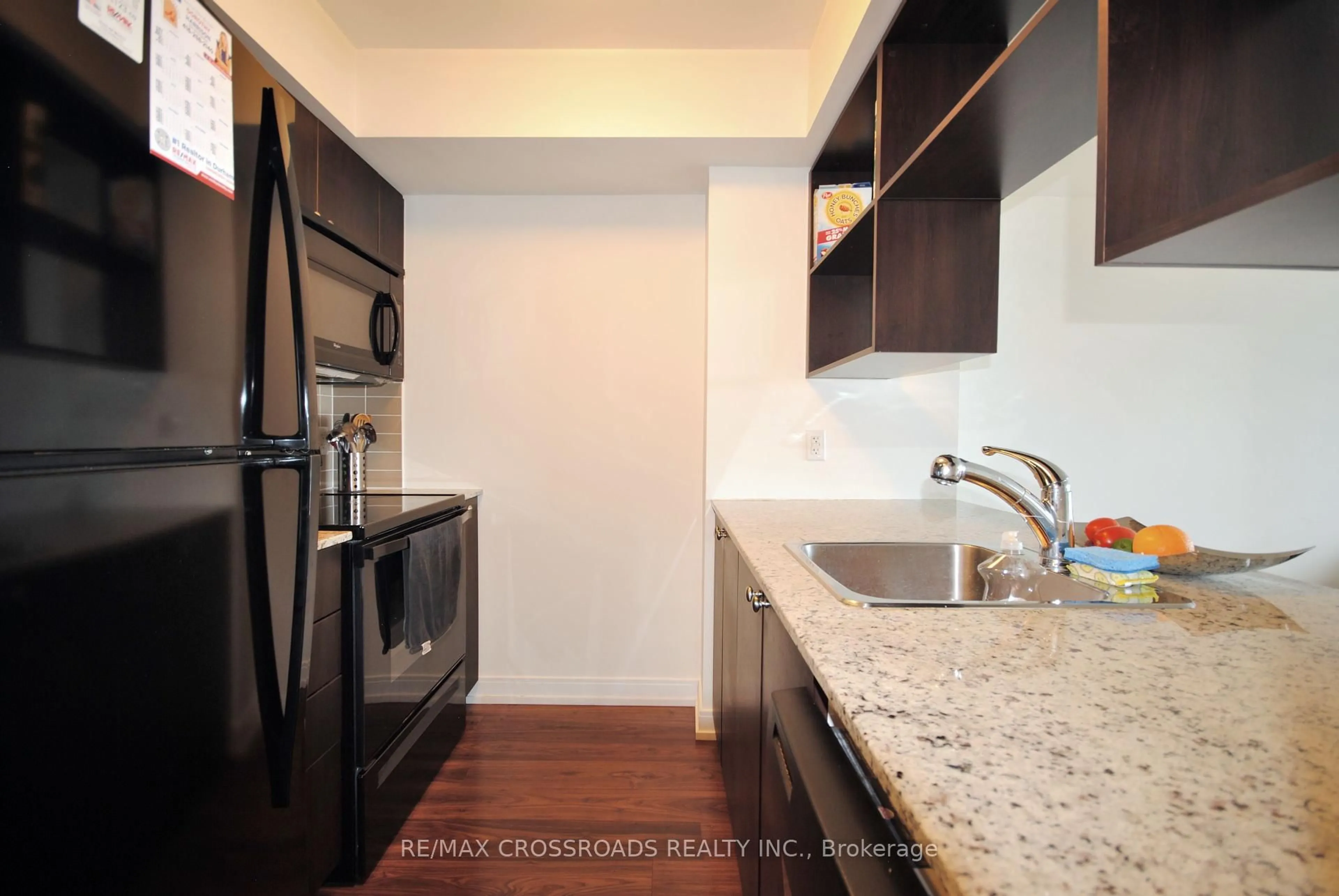 Standard kitchen, unknown for 151 Village Green Sq #1510, Toronto Ontario M1S 0K5