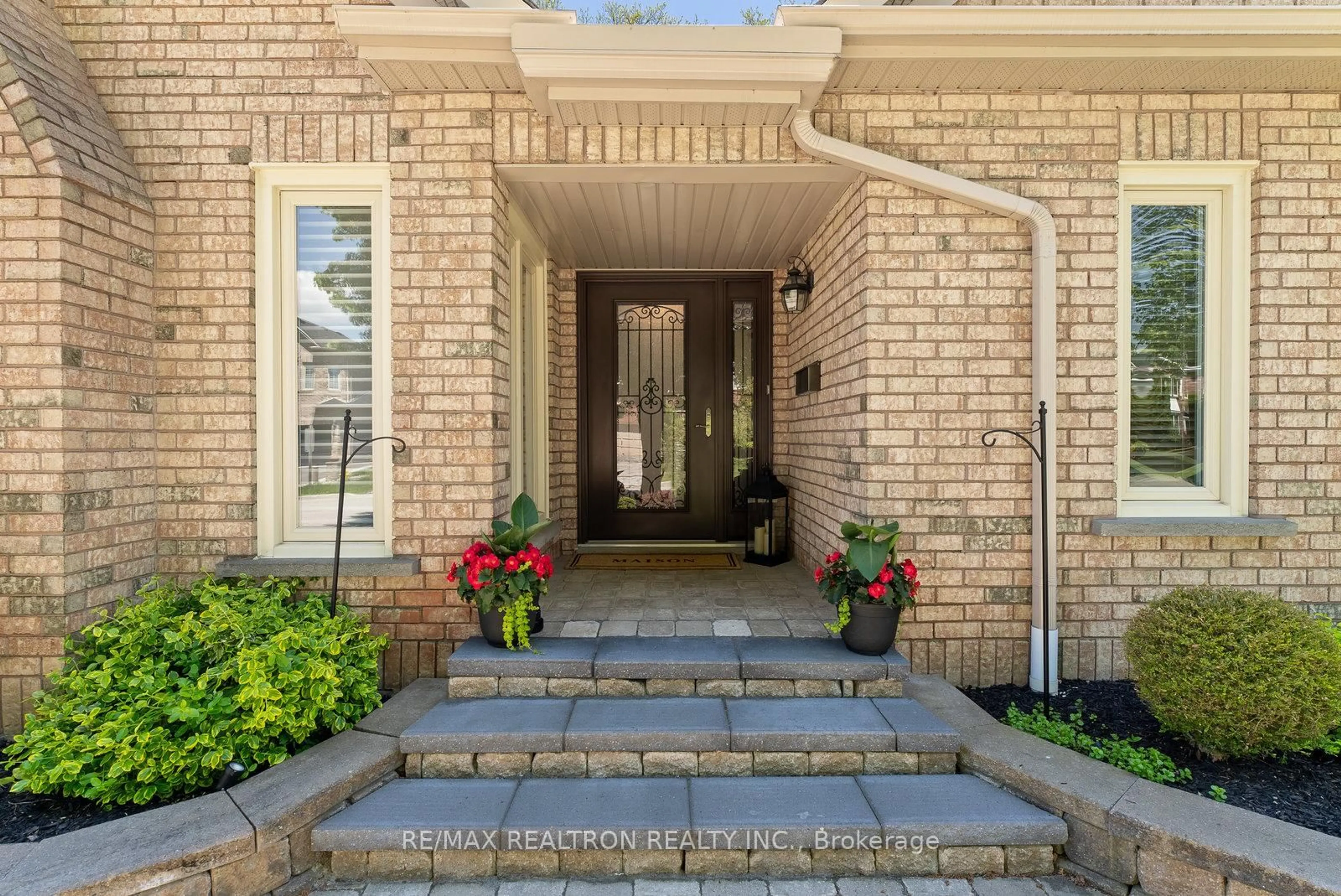 Unknown for 897 Baylawn Dr, Pickering Ontario L1X 2N7