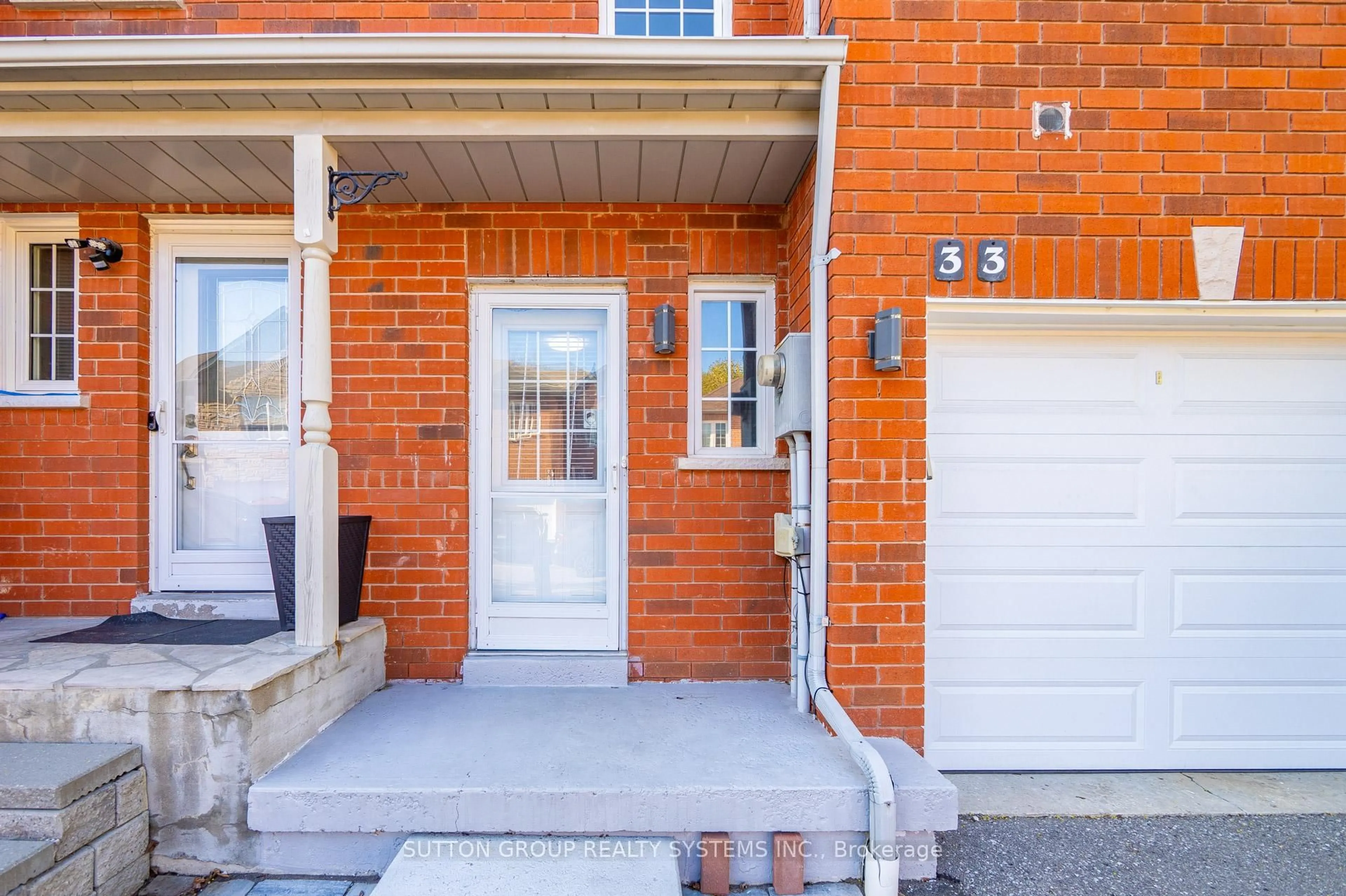 Home with brick exterior material, street for 1995 Pine Grove Ave #33, Pickering Ontario L1V 6W4