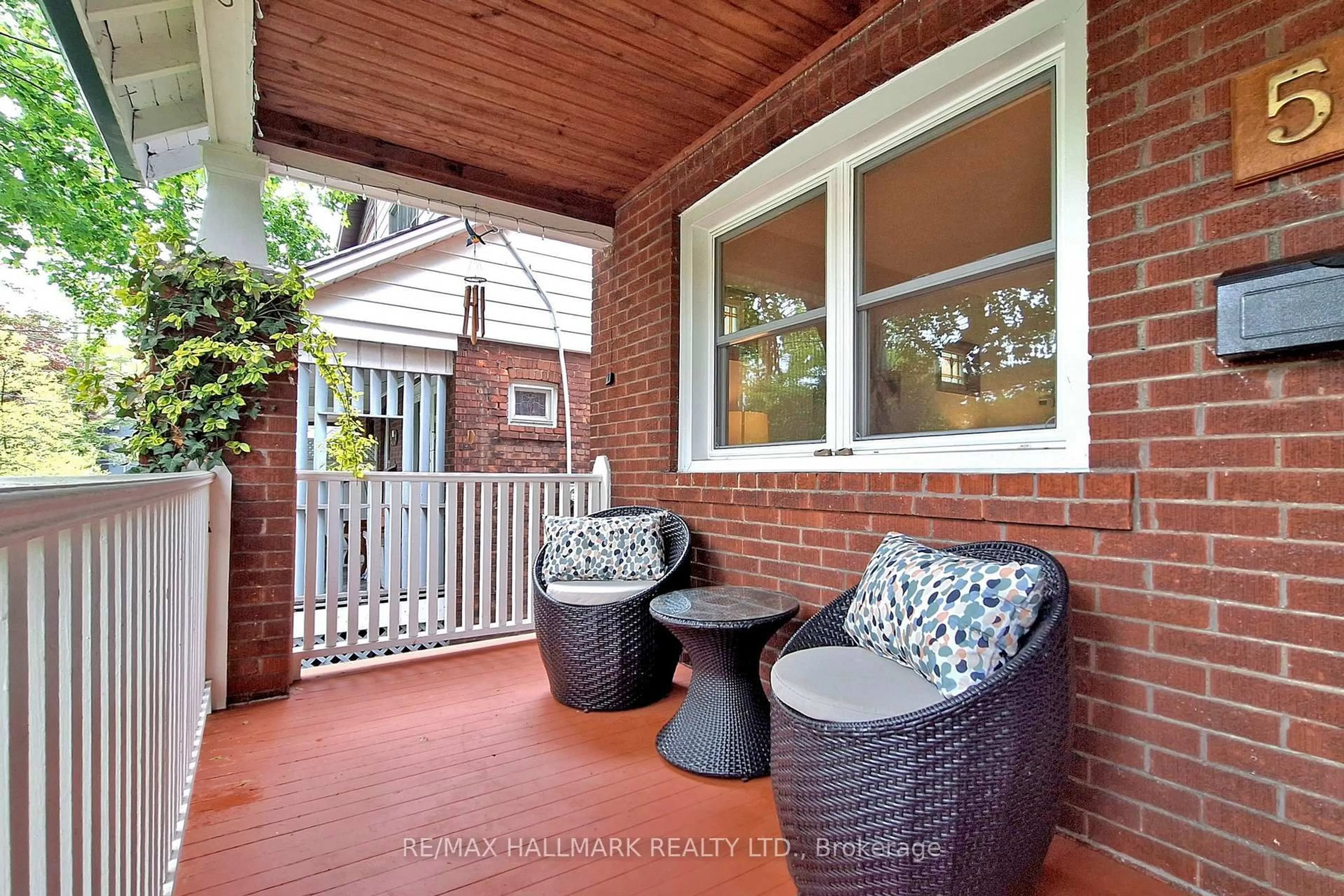 Patio, street for 54 Wildwood Cres, Toronto Ontario M4L 2K7