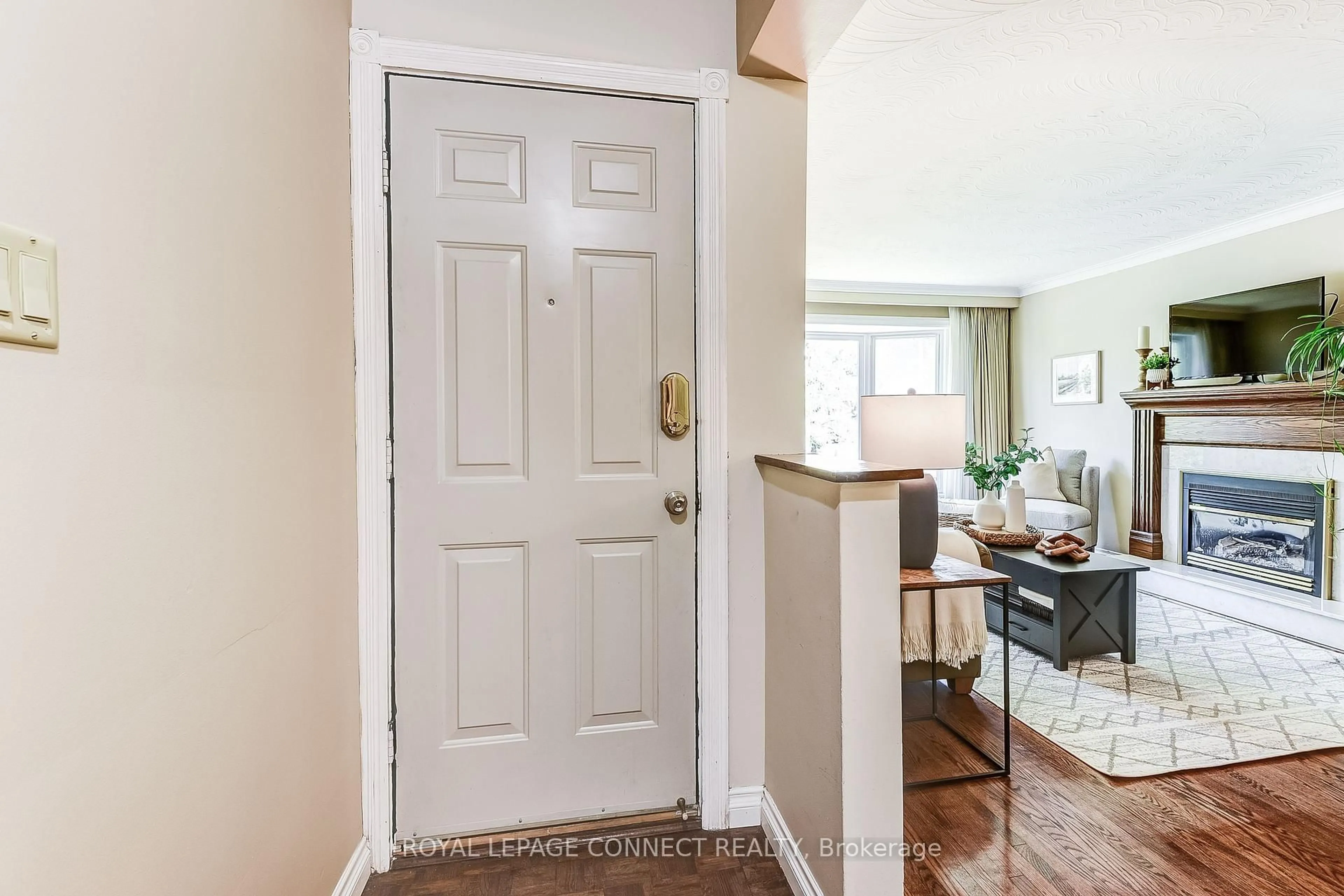 Indoor entryway for 188 Island Rd, Toronto Ontario M1C 2P8